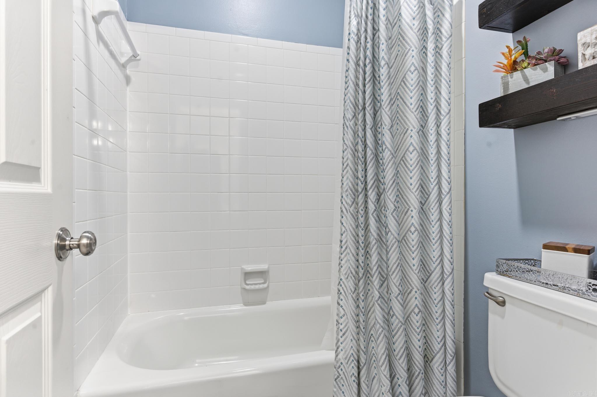 14620 Chambery Drive Little Rock, AR 72211