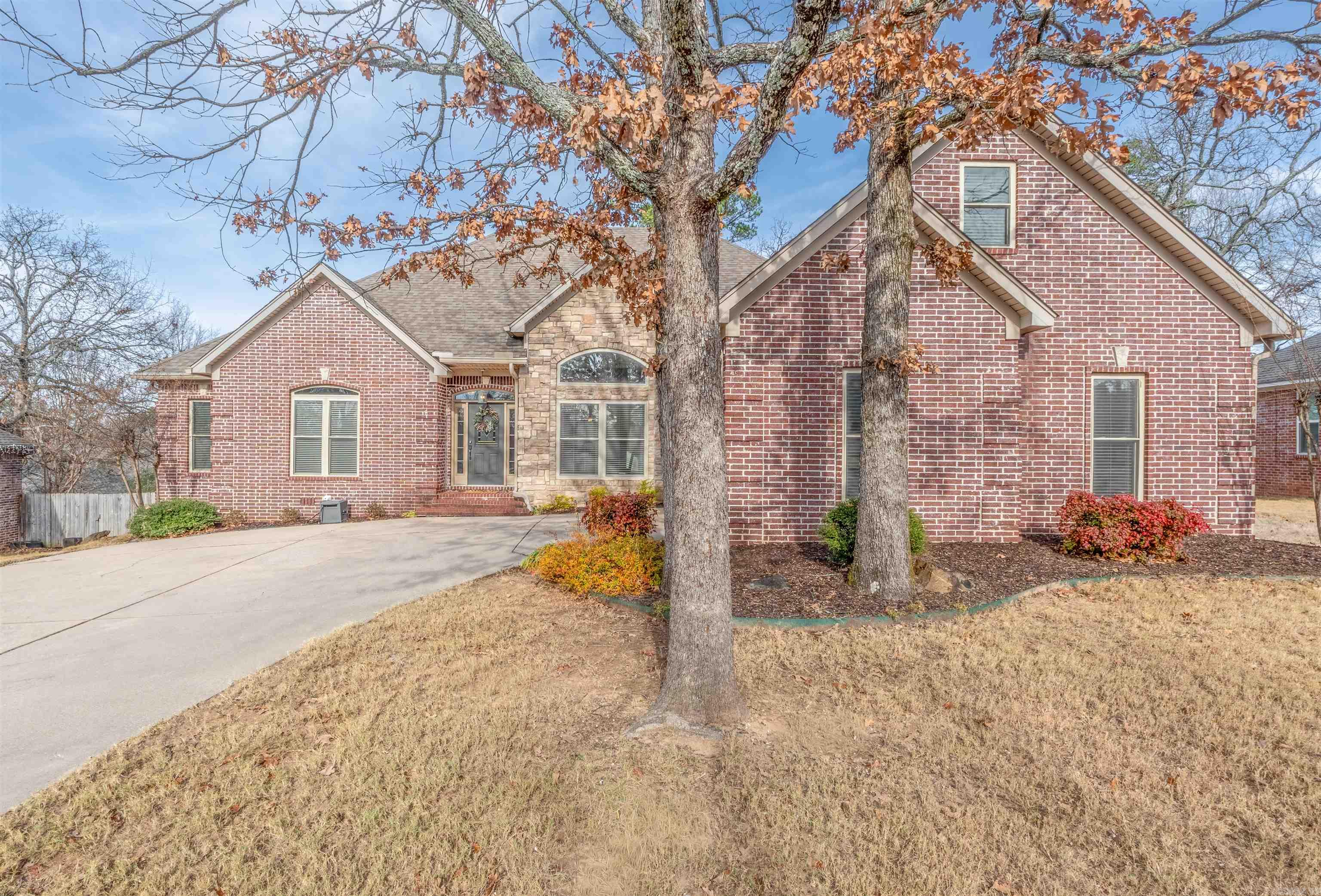 40 Sugarloaf  Maumelle, AR