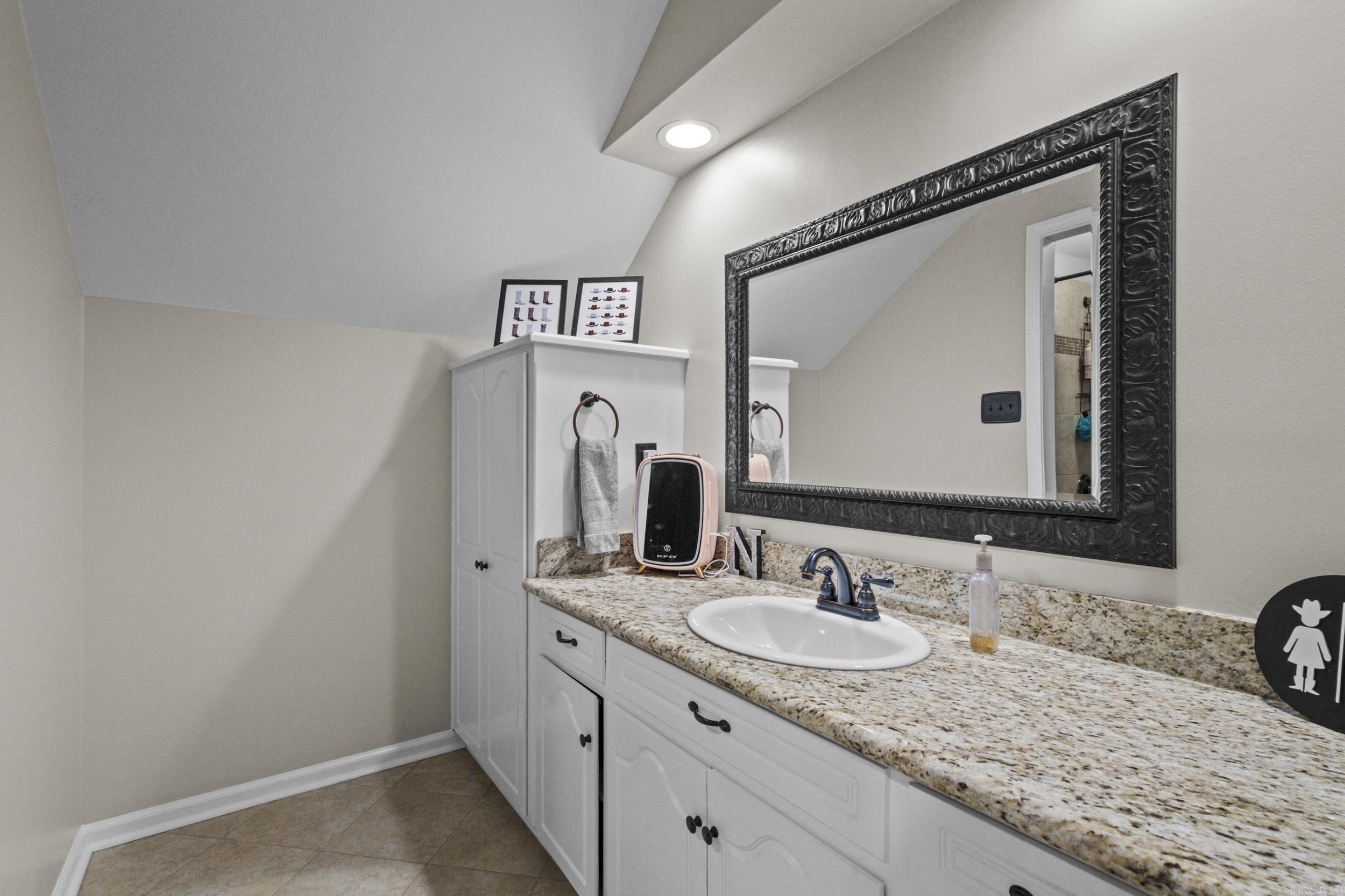 5912 North Hills Blvd North Little Rock, AR 72116