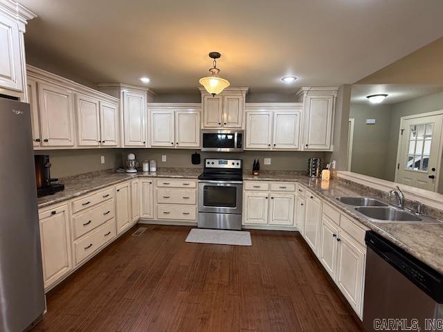 188 Stone Flag  Batesville, AR