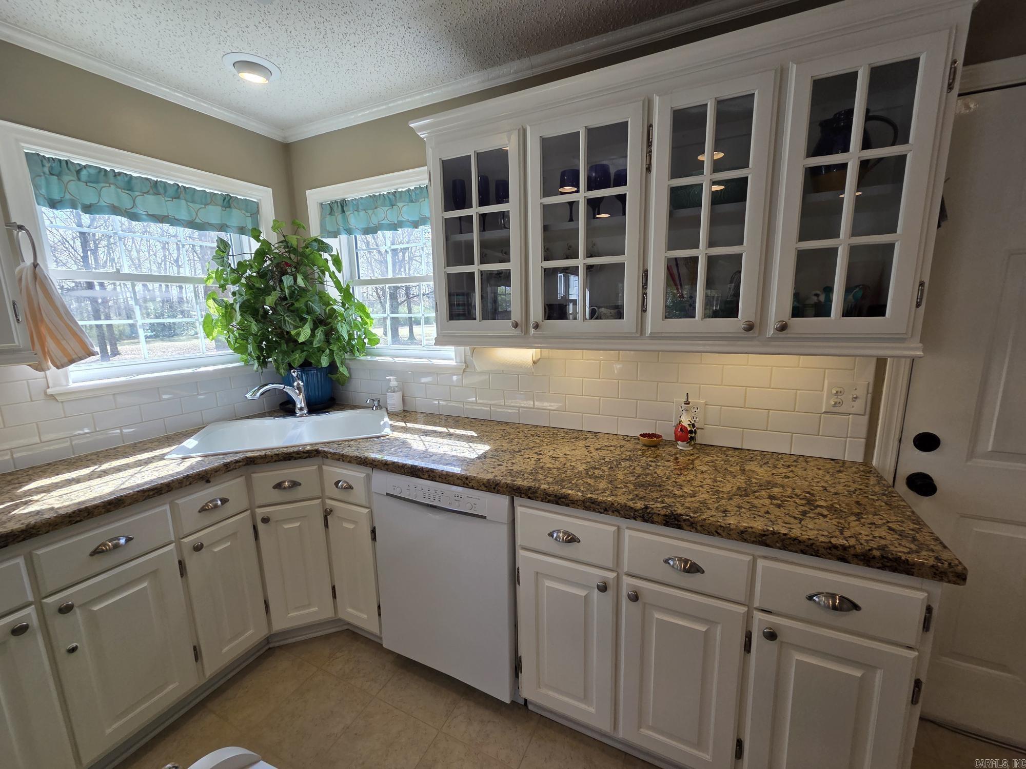 392 Walker  Higginson, AR