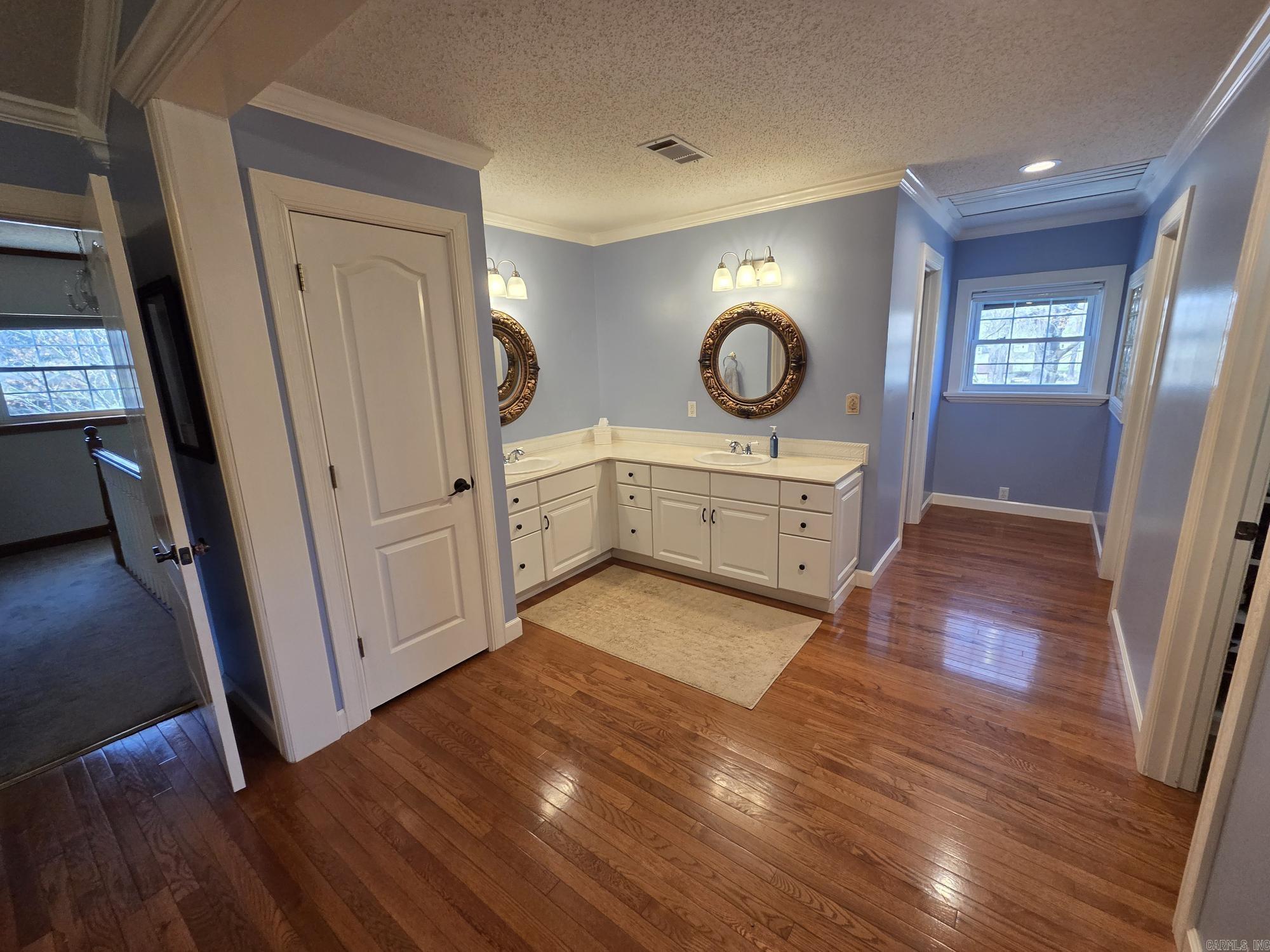 392 Walker  Higginson, AR