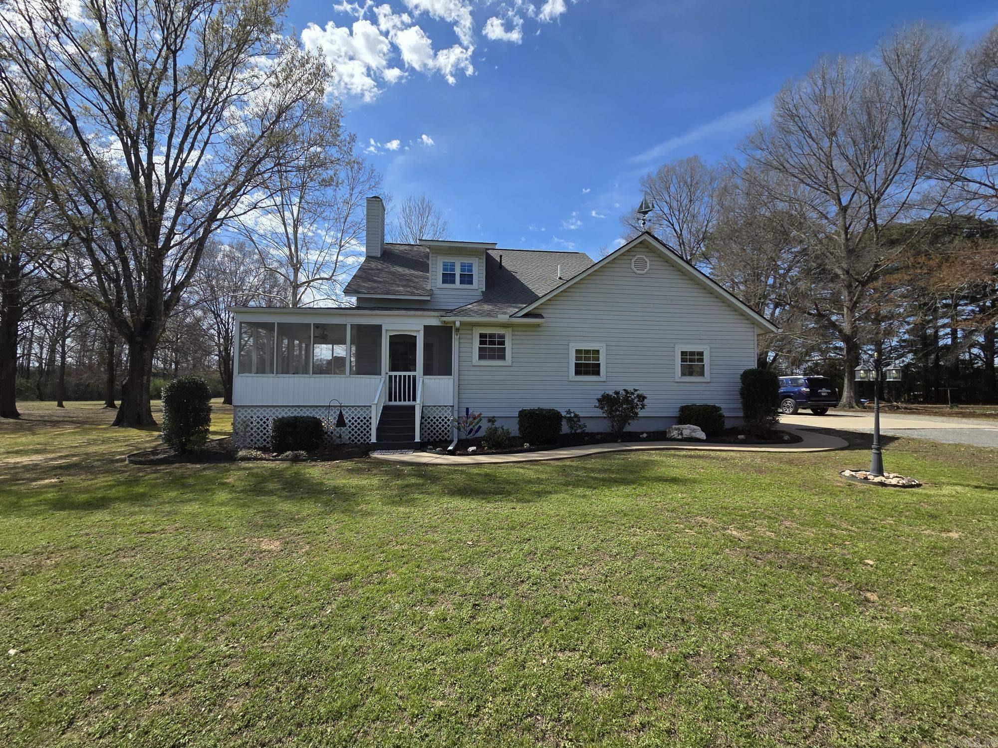 392 Walker  Higginson, AR