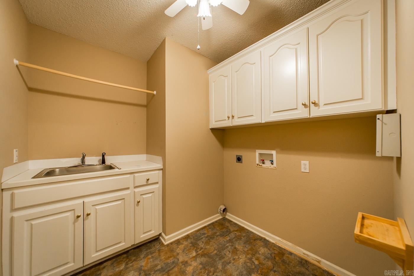 1560 Lawson Oaks  Little Rock, AR