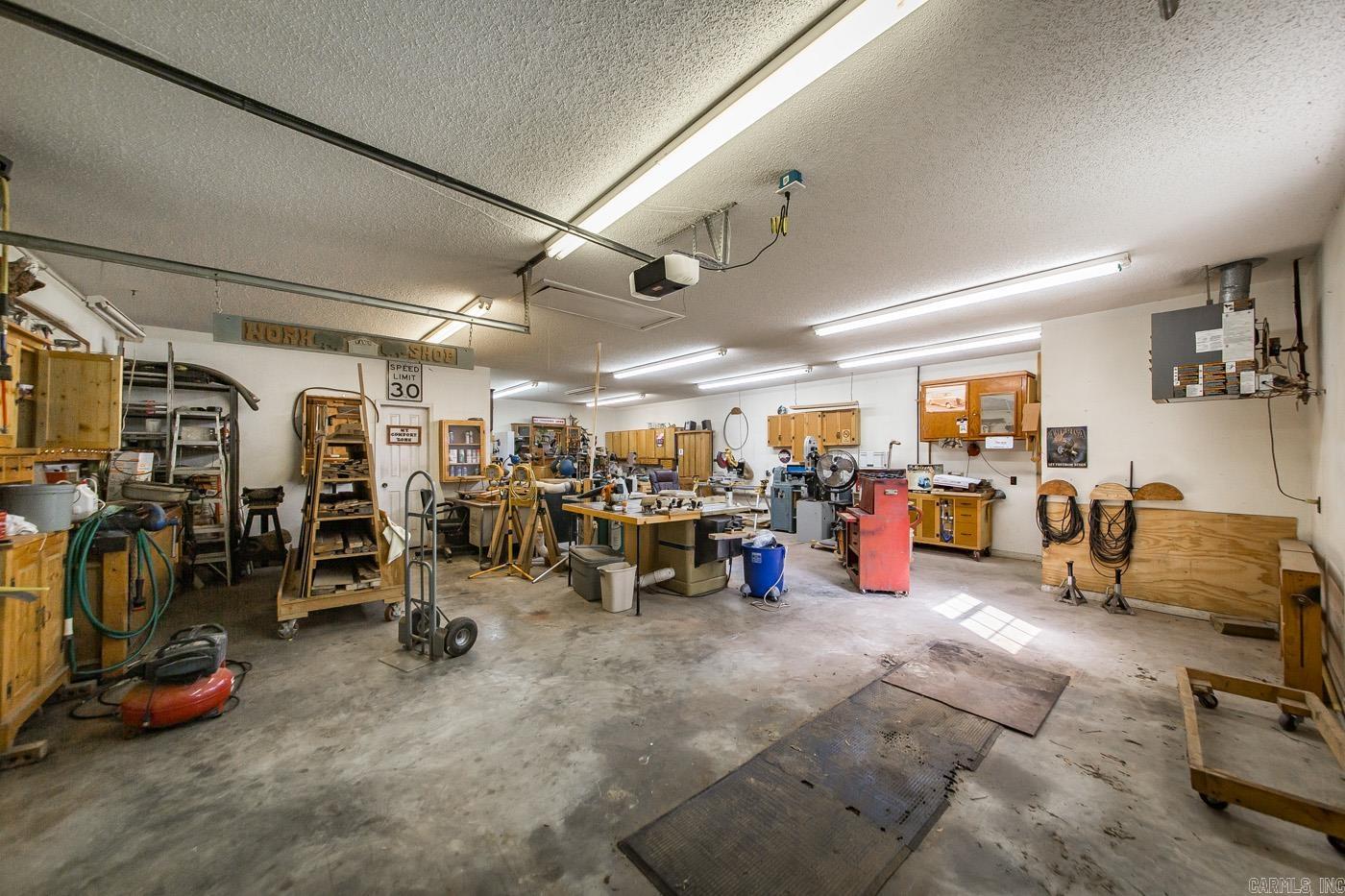 1560 Lawson Oaks  Little Rock, AR