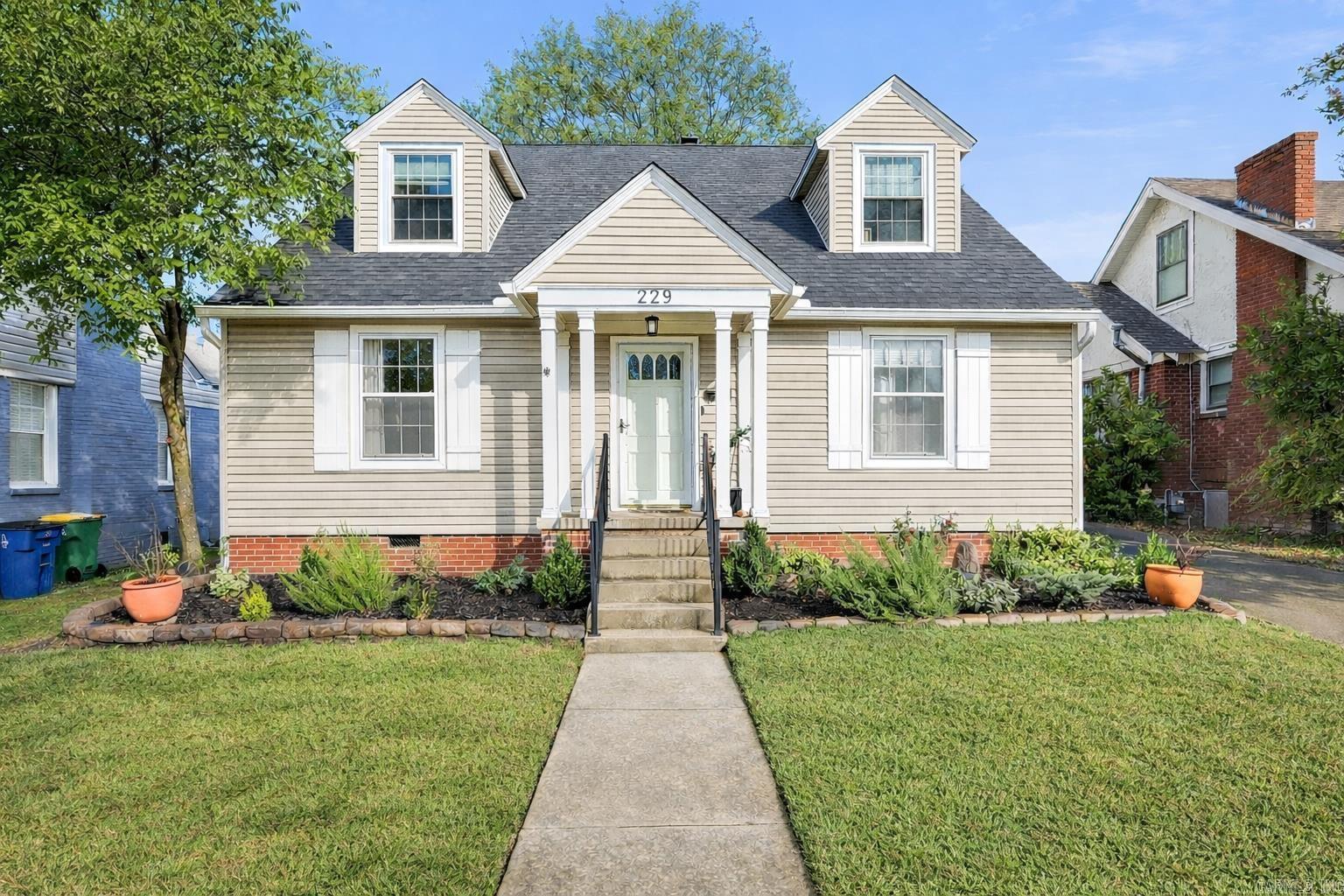 229 E B  North Little Rock, AR