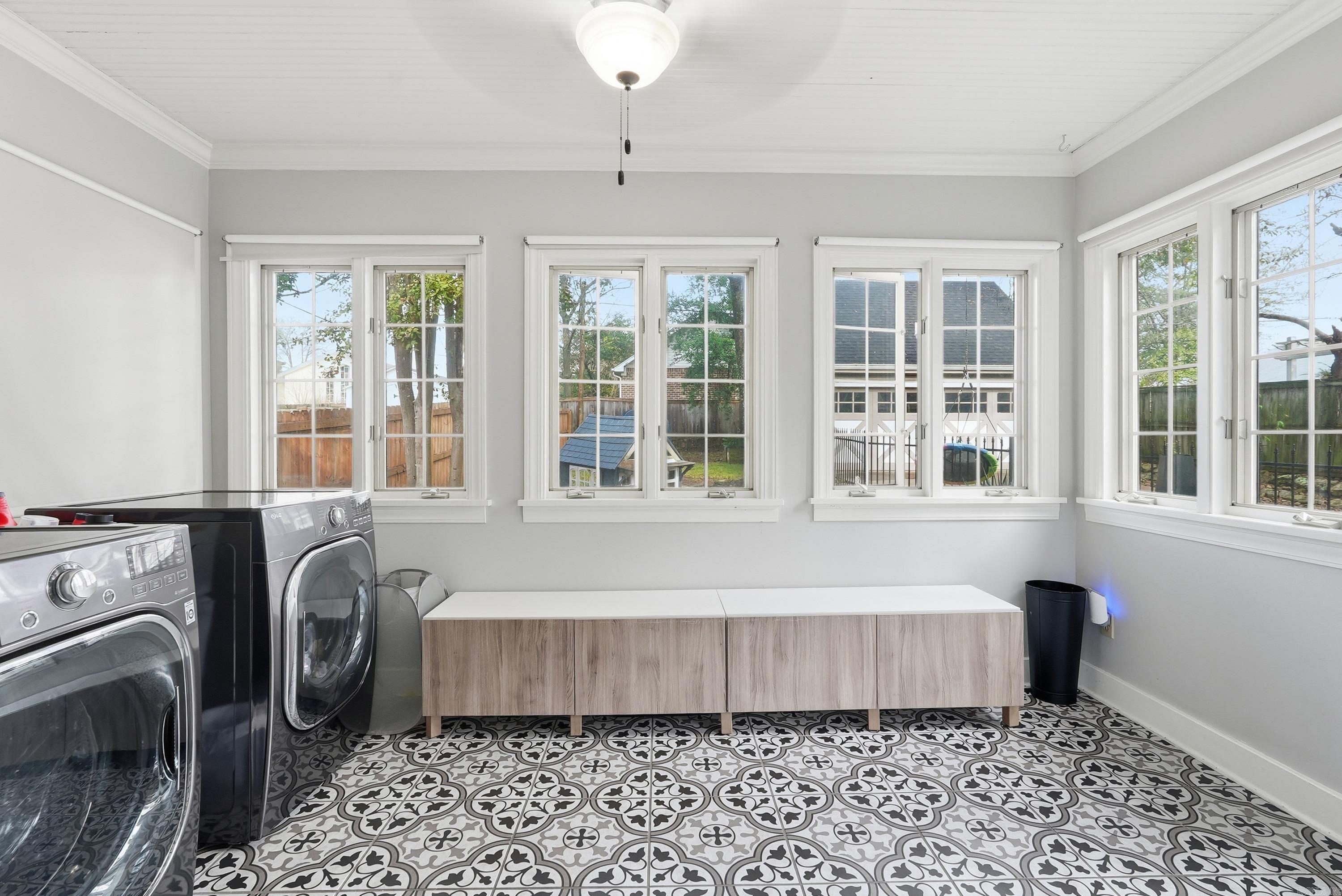 229 E B  North Little Rock, AR