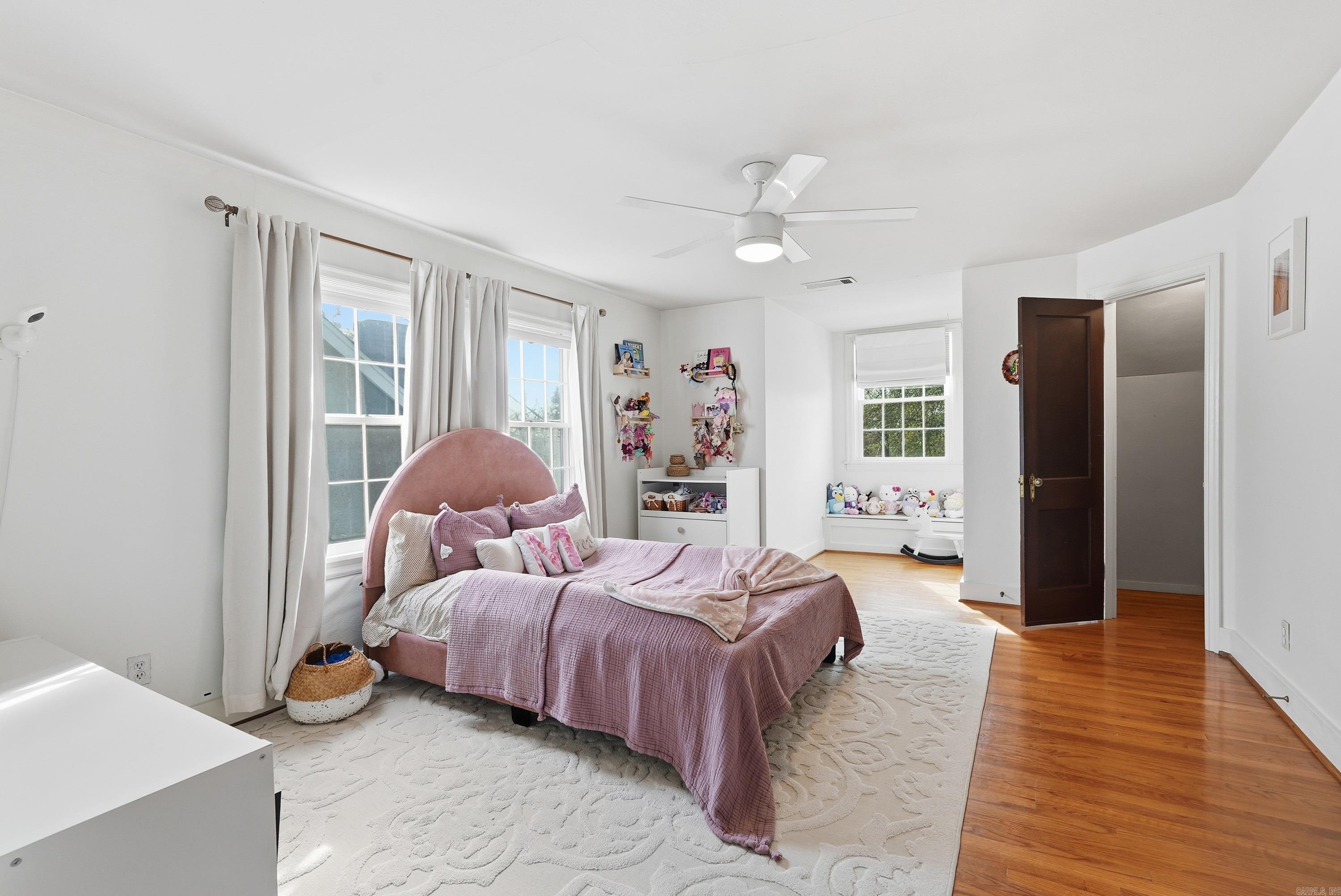 229 E B  North Little Rock, AR