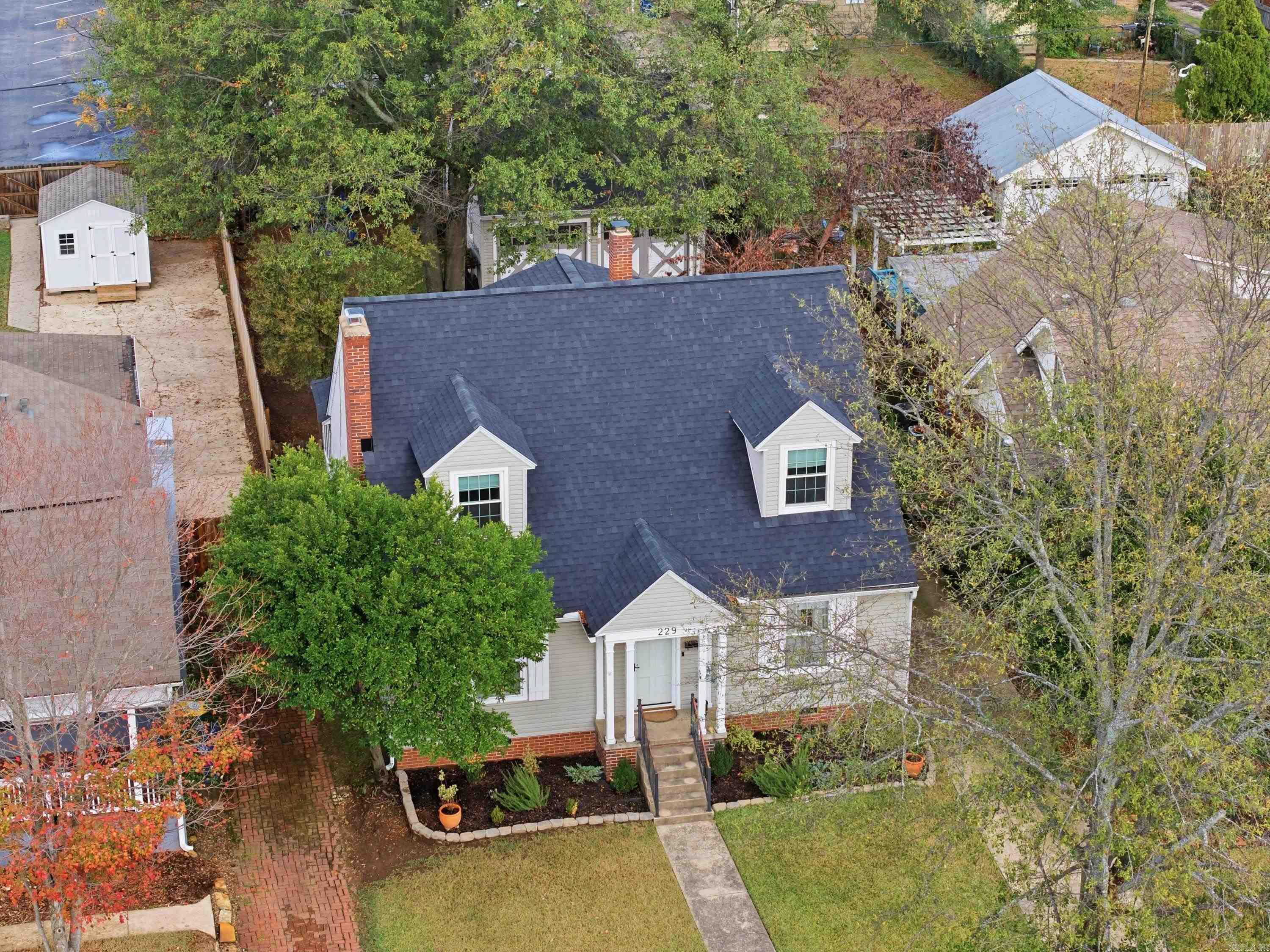 229 E B  North Little Rock, AR