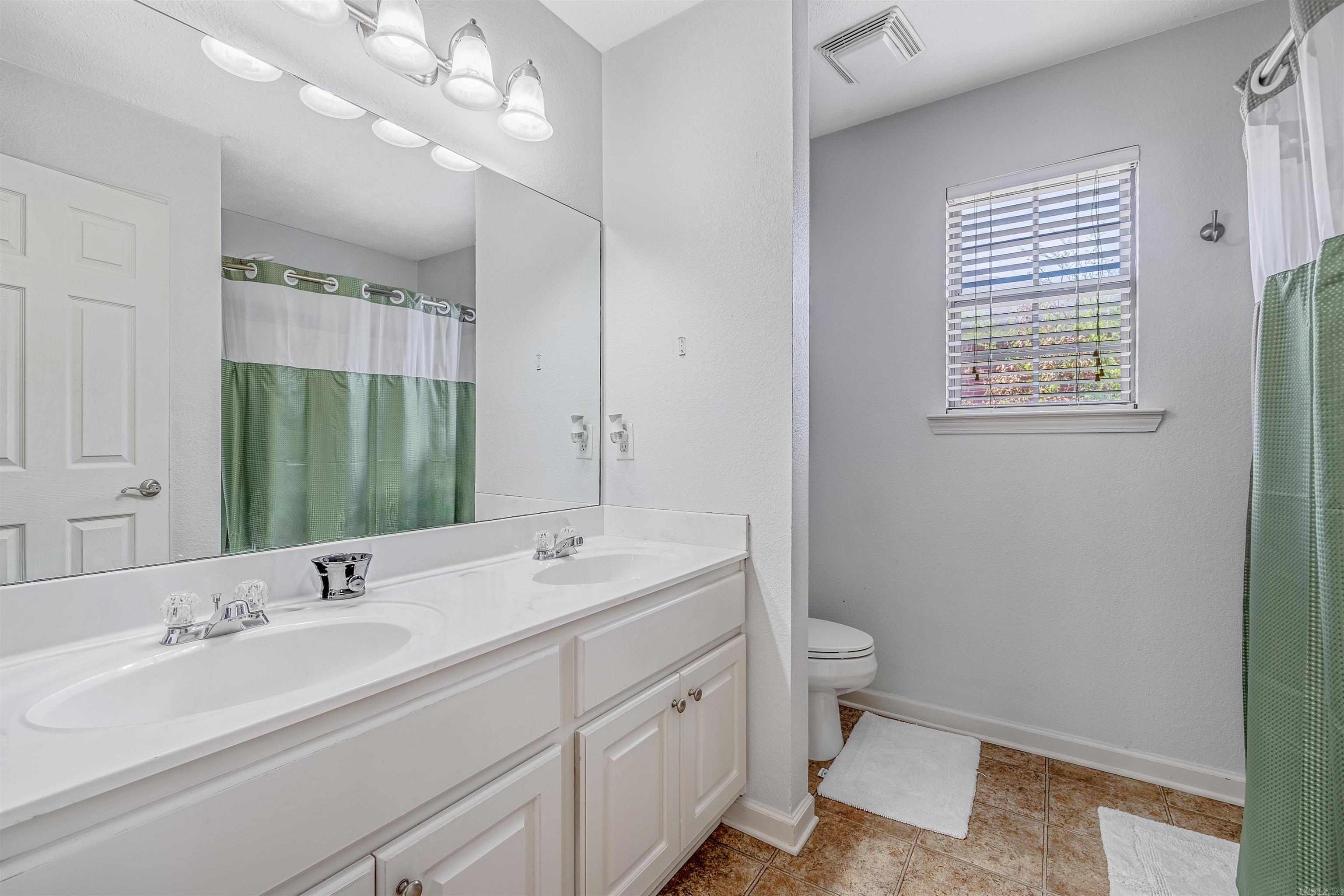 103 Donna Kay  Greenbrier, AR