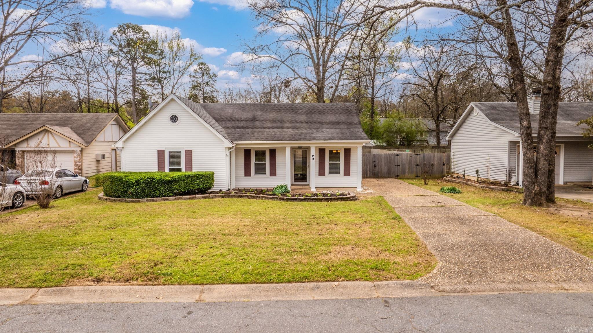 29 Oak Forest Dr  Maumelle, AR