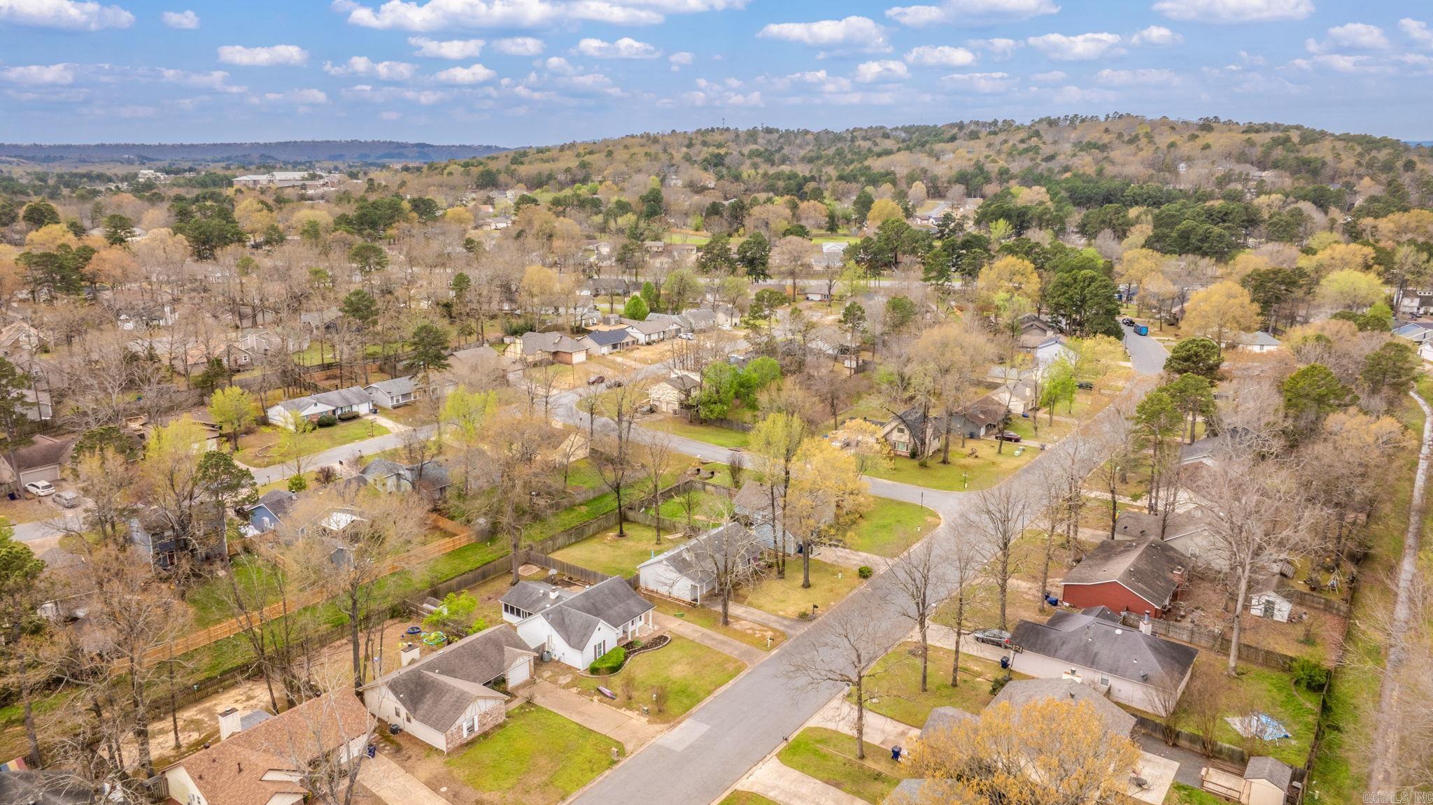 29 Oak Forest Dr  Maumelle, AR