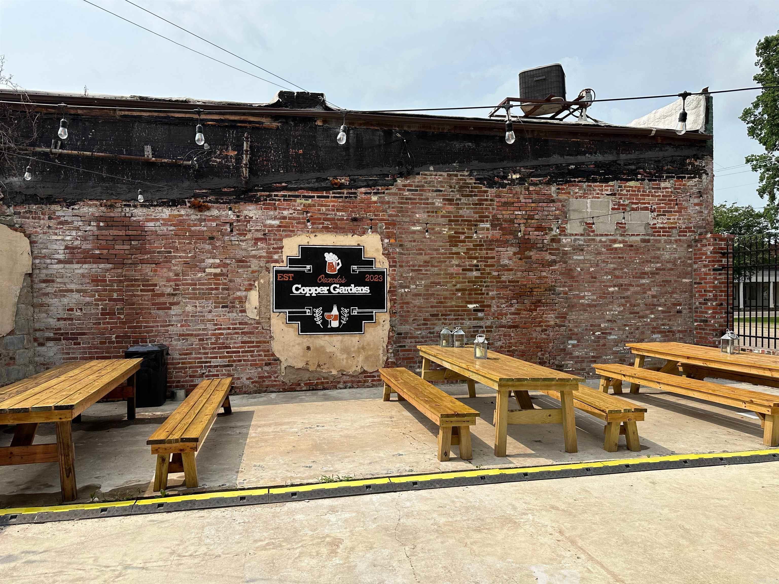 106 - 112 N Poplar  Osceola, AR