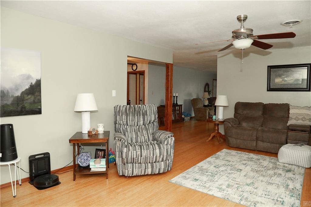 224 Laddy Lane  London, AR