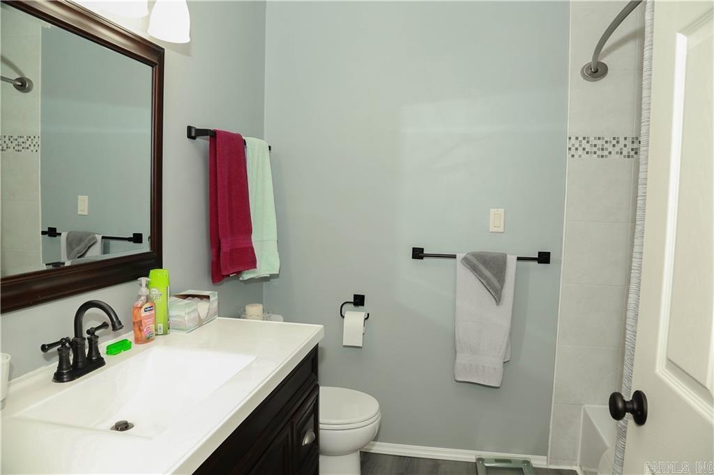 224 Laddy Lane  London, AR