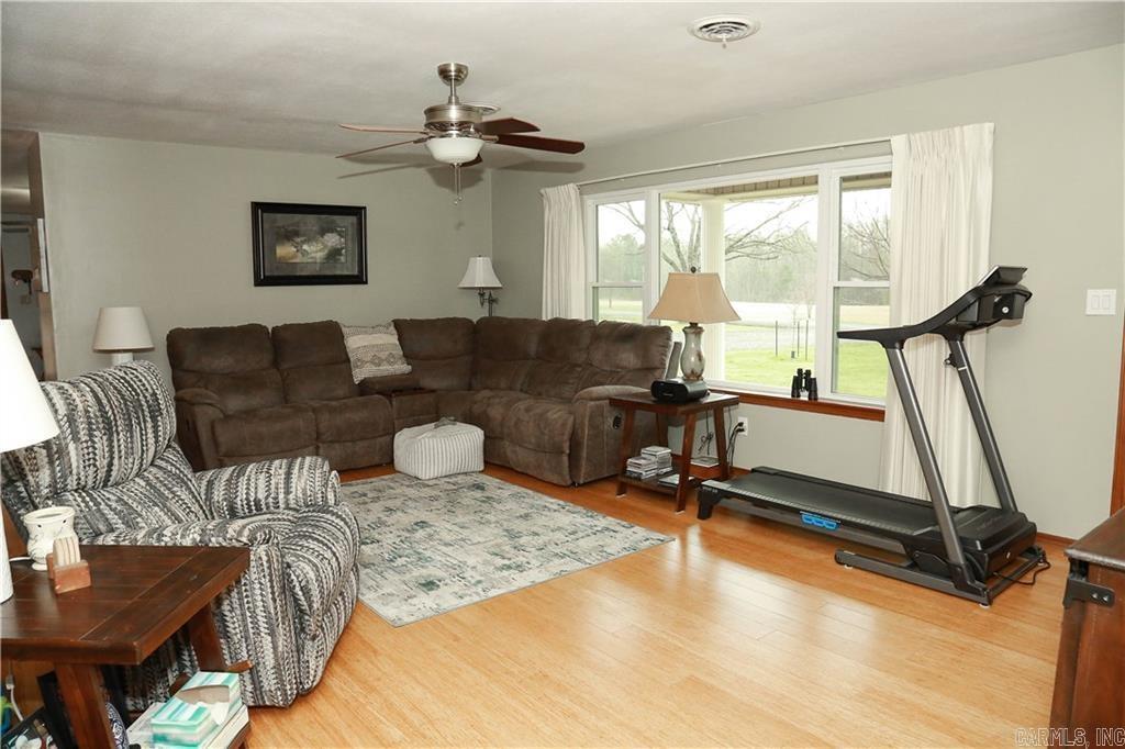 224 Laddy Lane  London, AR