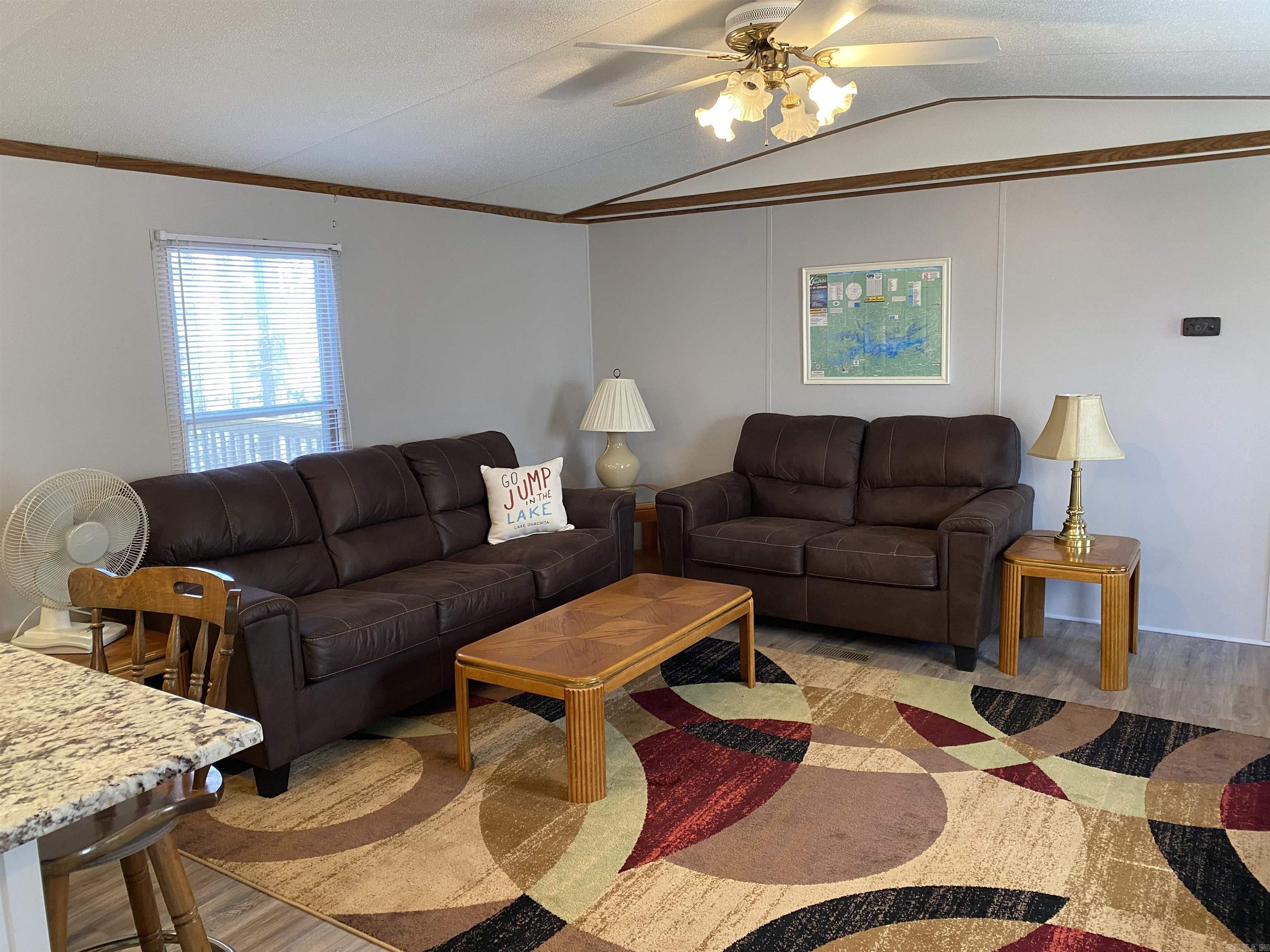 3 Sumac  Mount Ida, AR