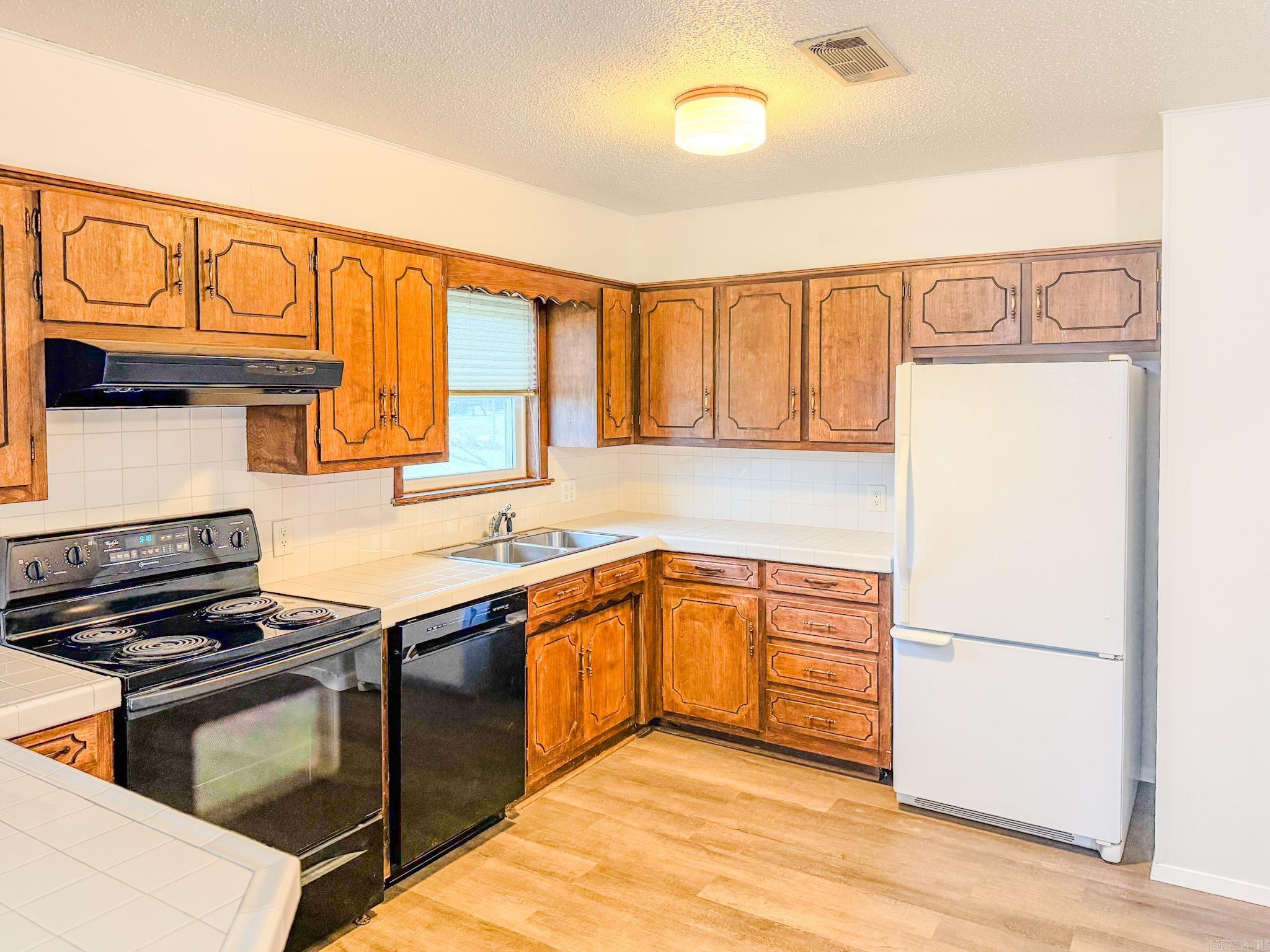 2303 Walnut  Arkadelphia, AR