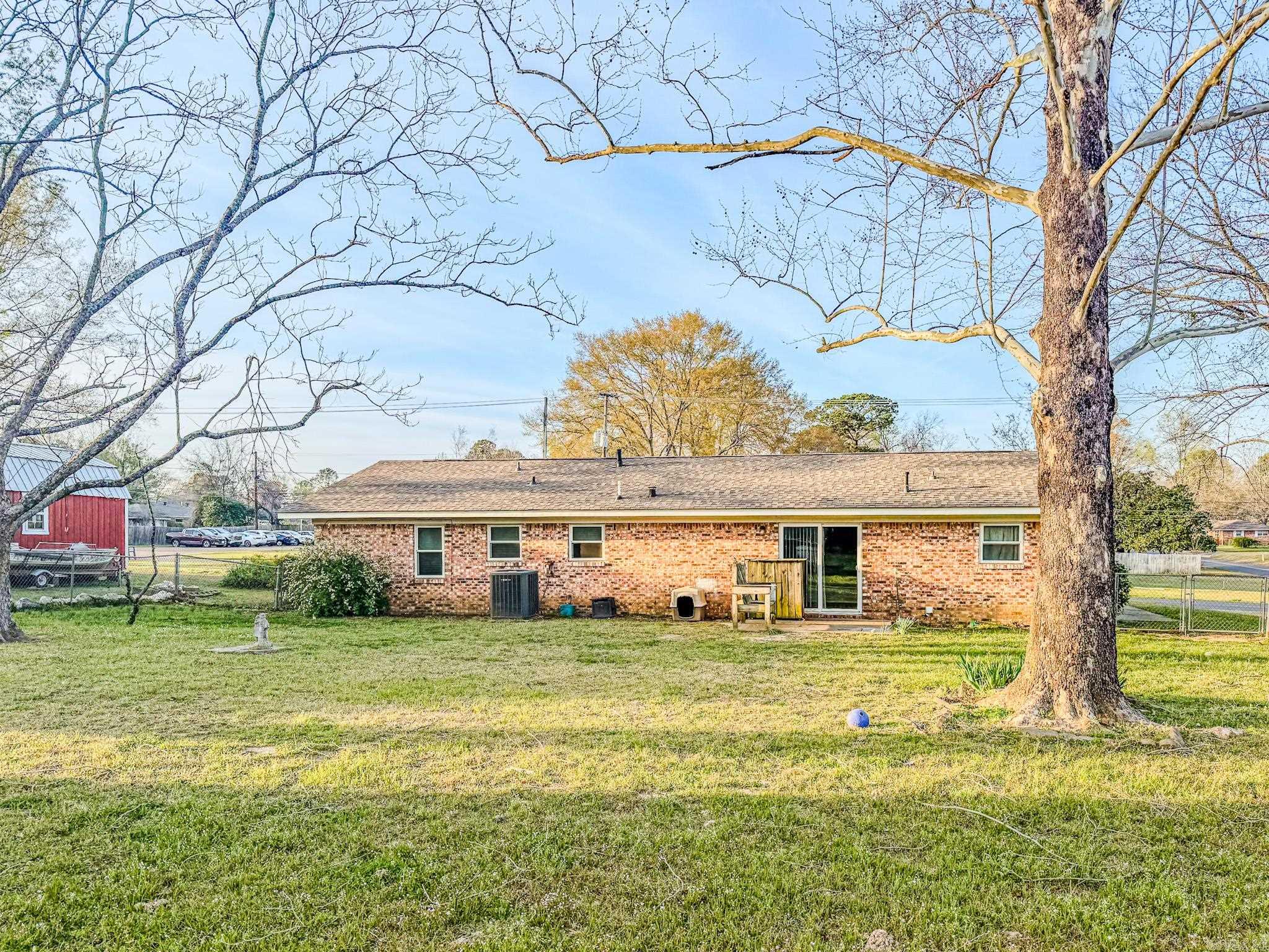 2303 Walnut  Arkadelphia, AR