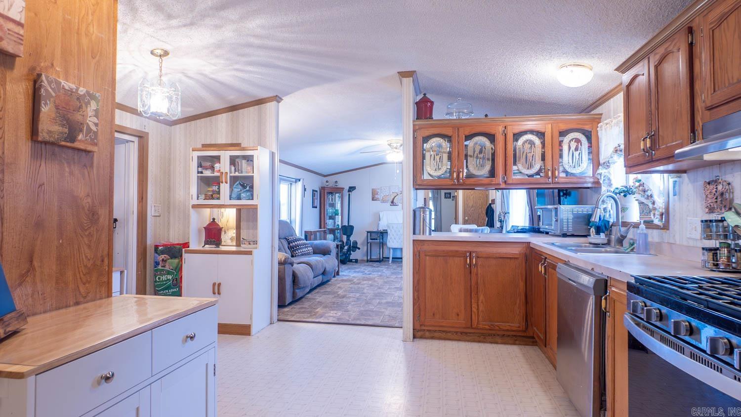 9149 County Road 9640  Koshkonong, MO