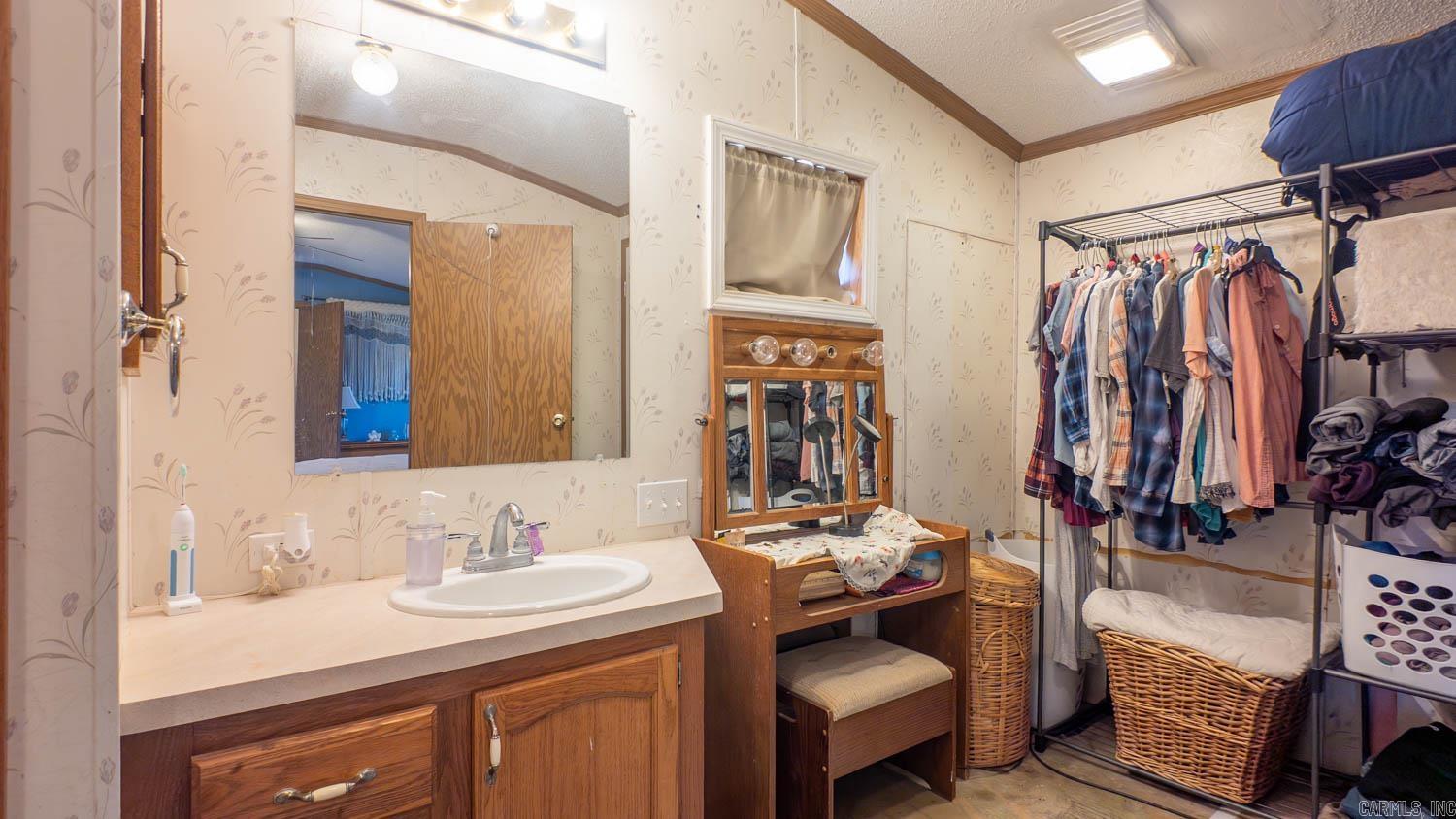 9149 County Road 9640  Koshkonong, MO