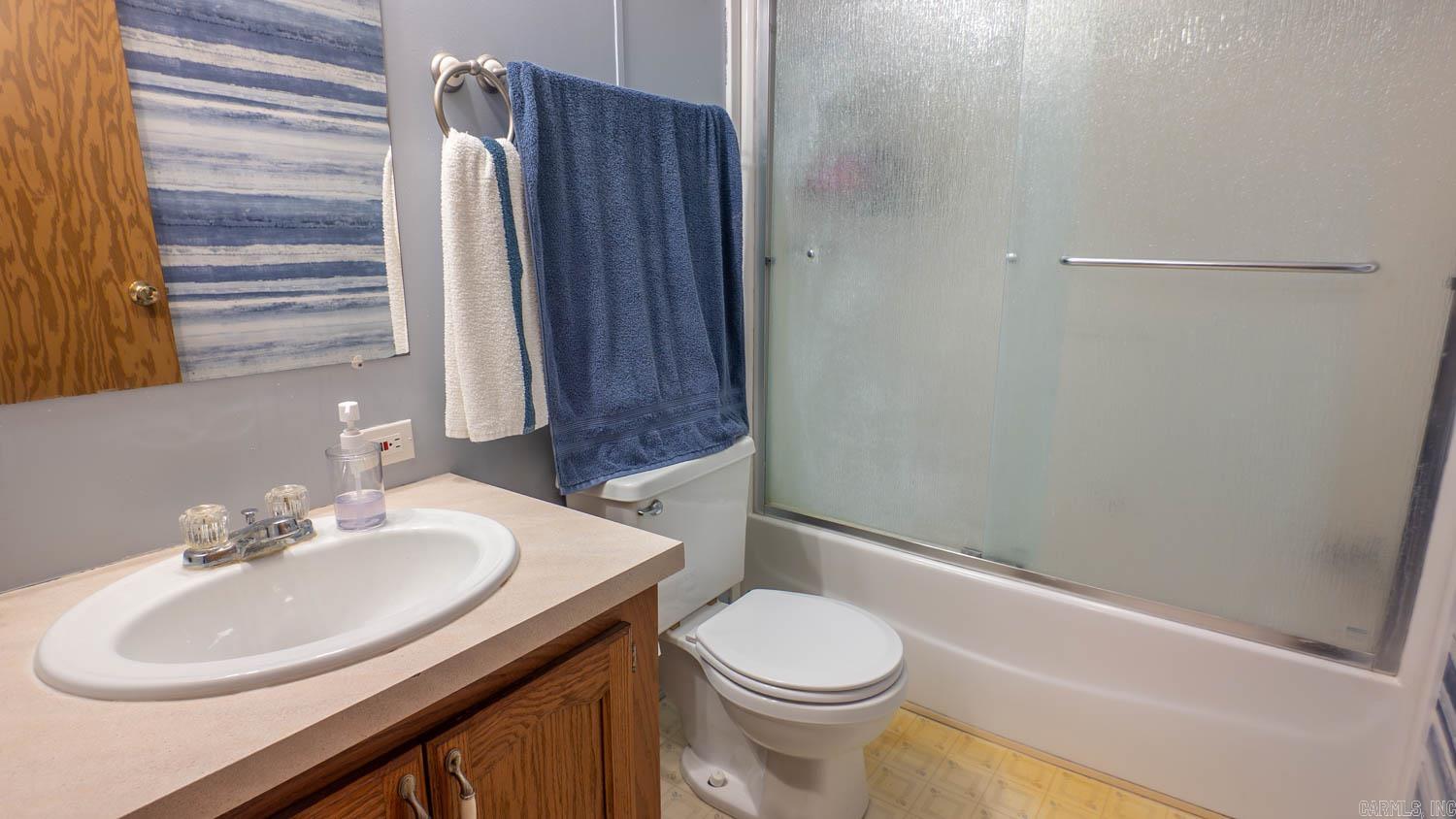 9149 County Road 9640  Koshkonong, MO