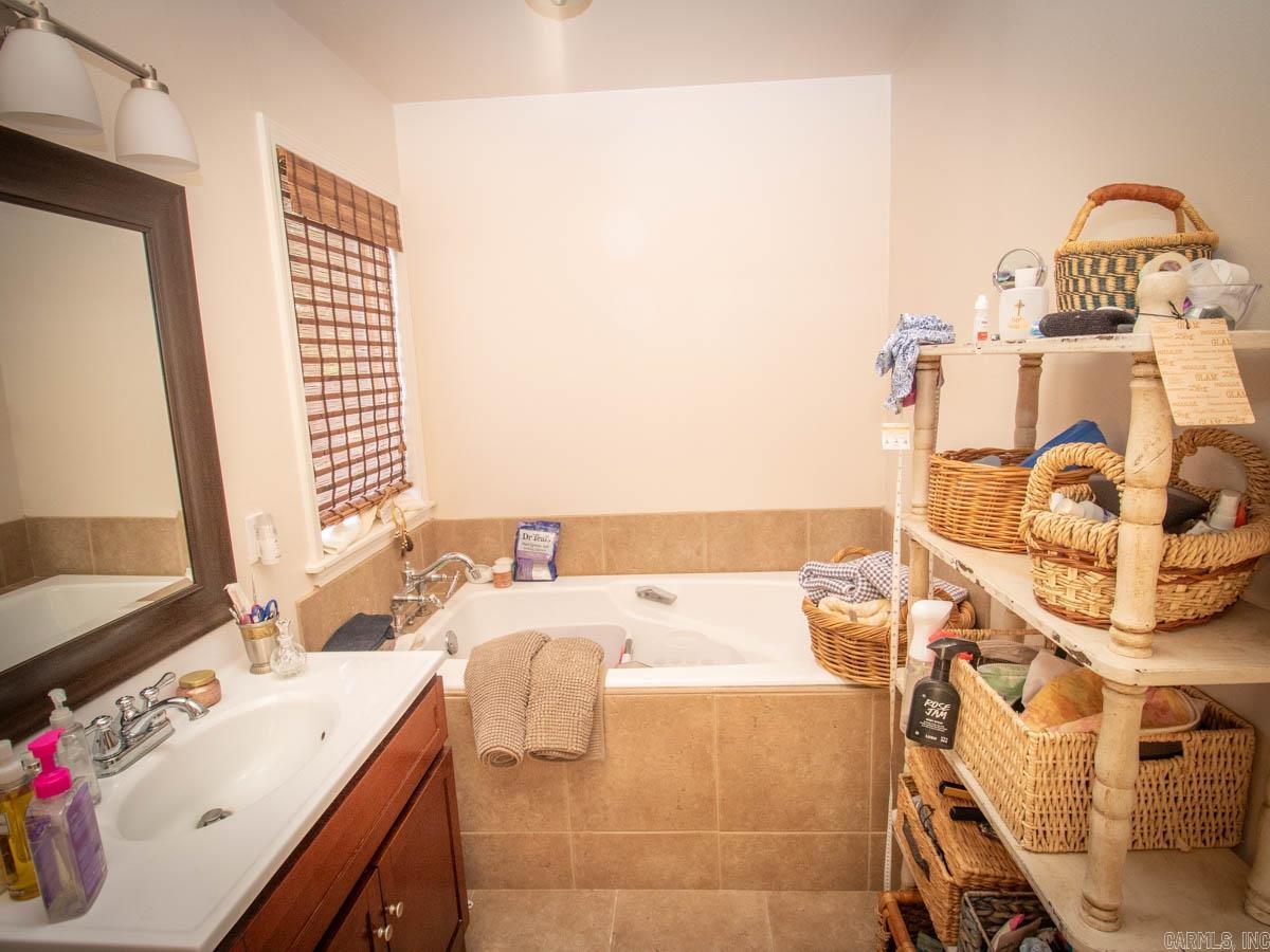 23 Witness Tree  Paron, AR