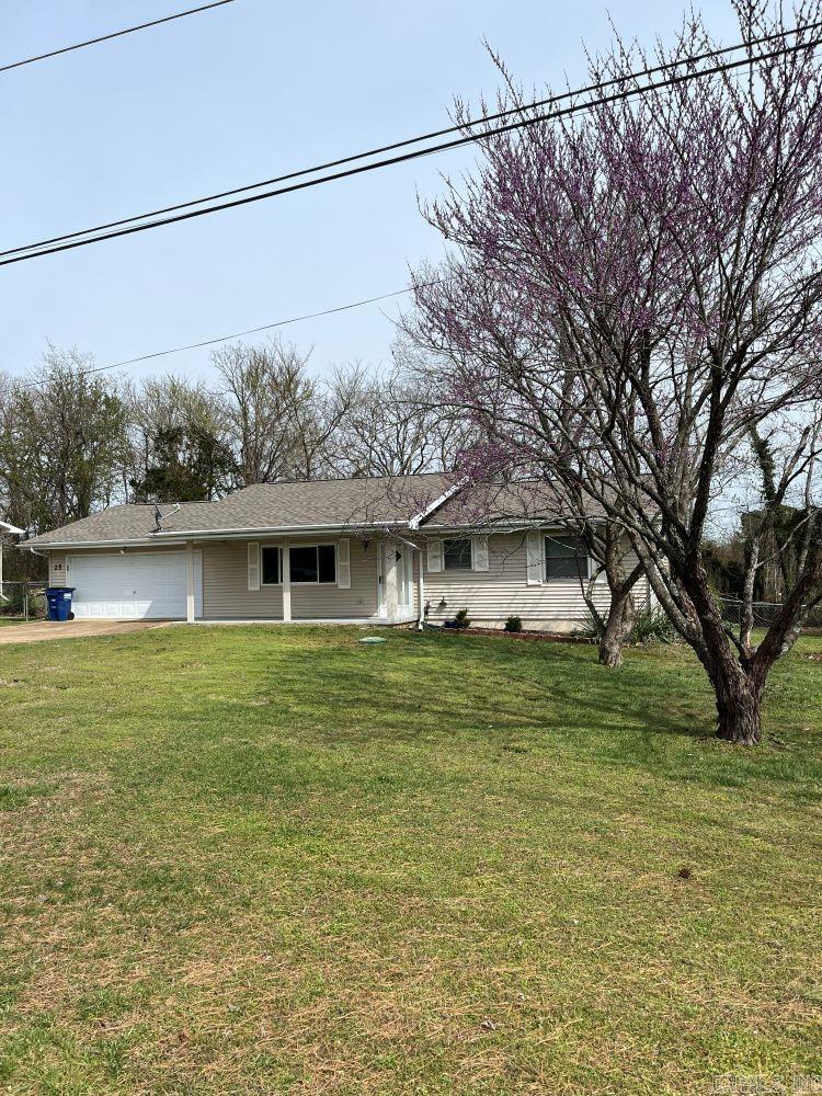 25 Su  Mountain Home, AR