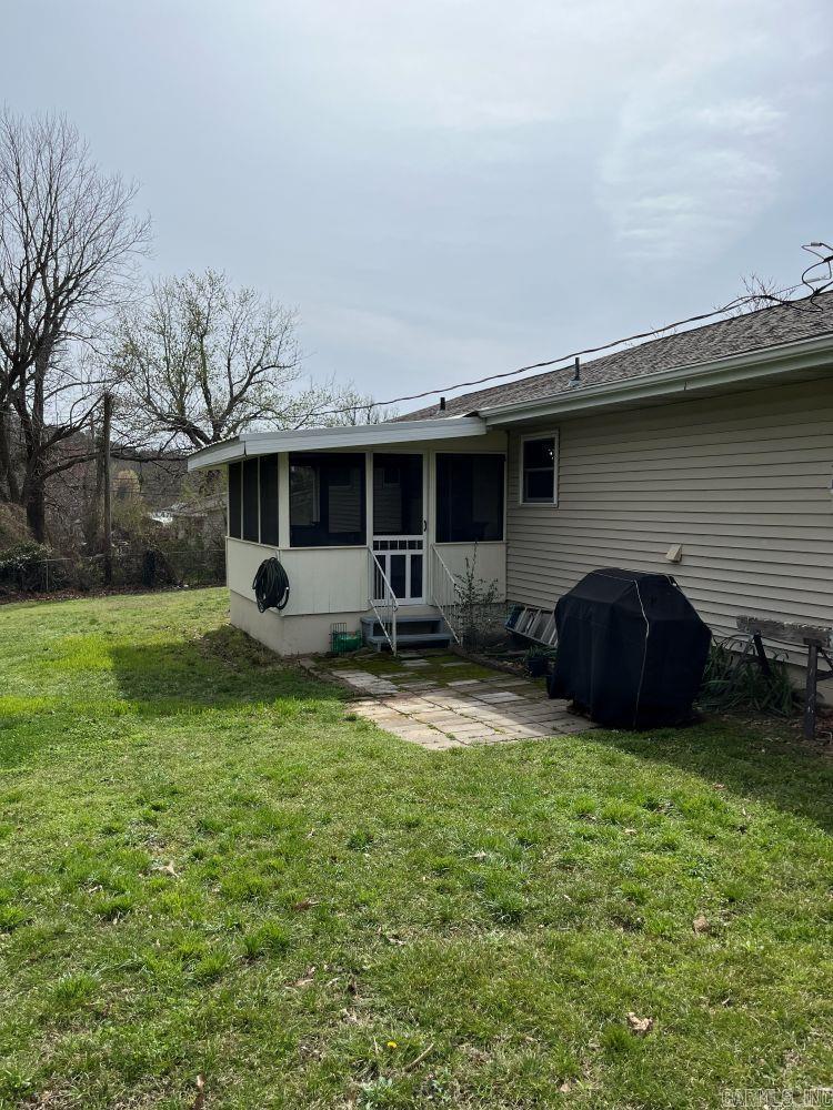 25 Su  Mountain Home, AR