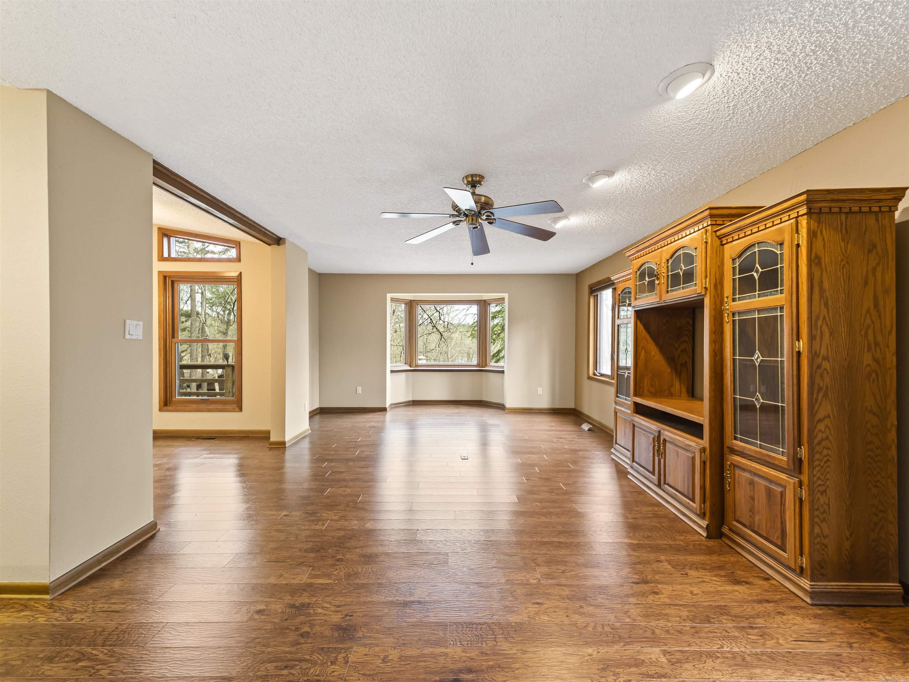 5 Castellon  Hot Springs Village, AR