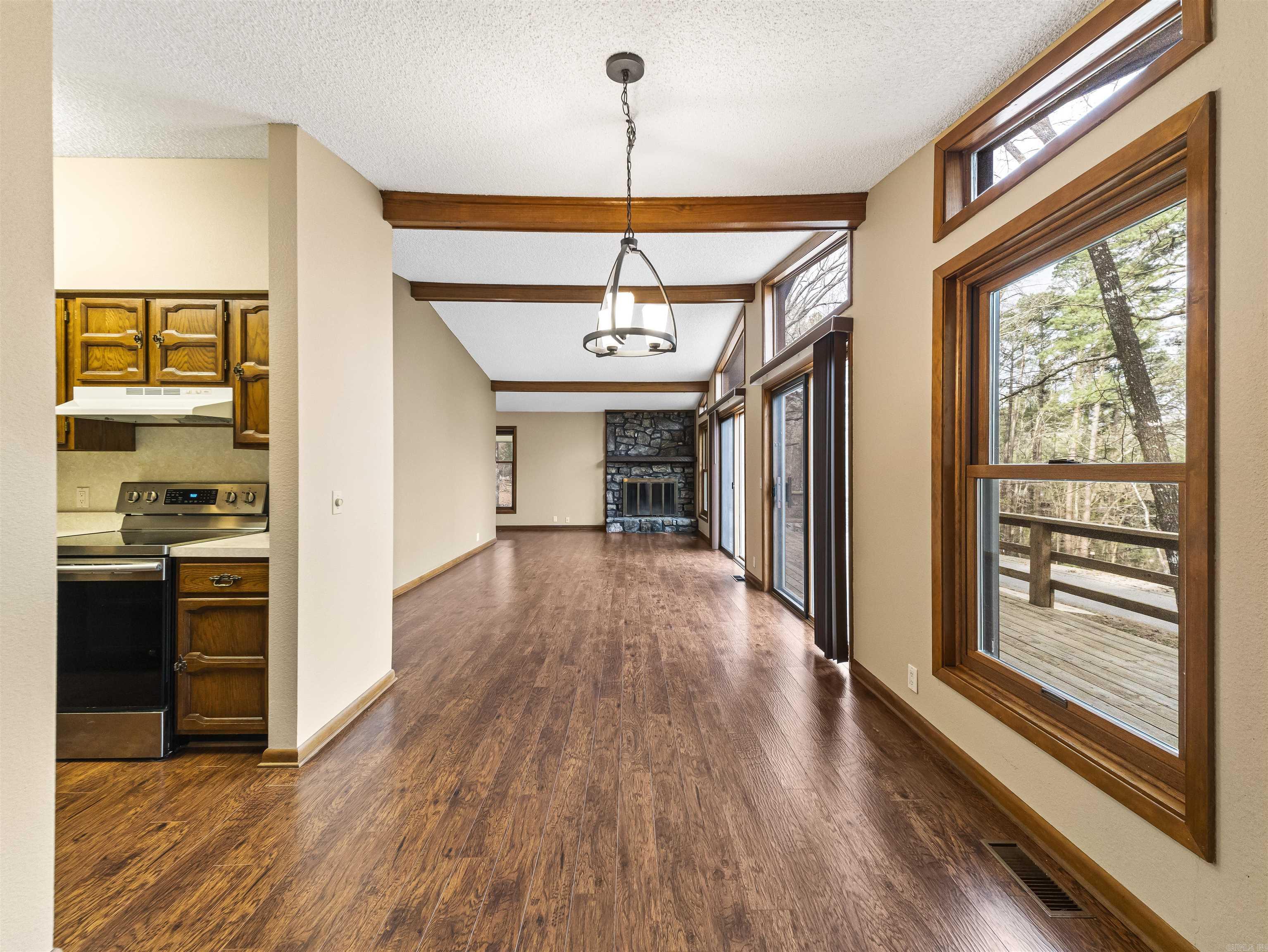 5 Castellon  Hot Springs Village, AR