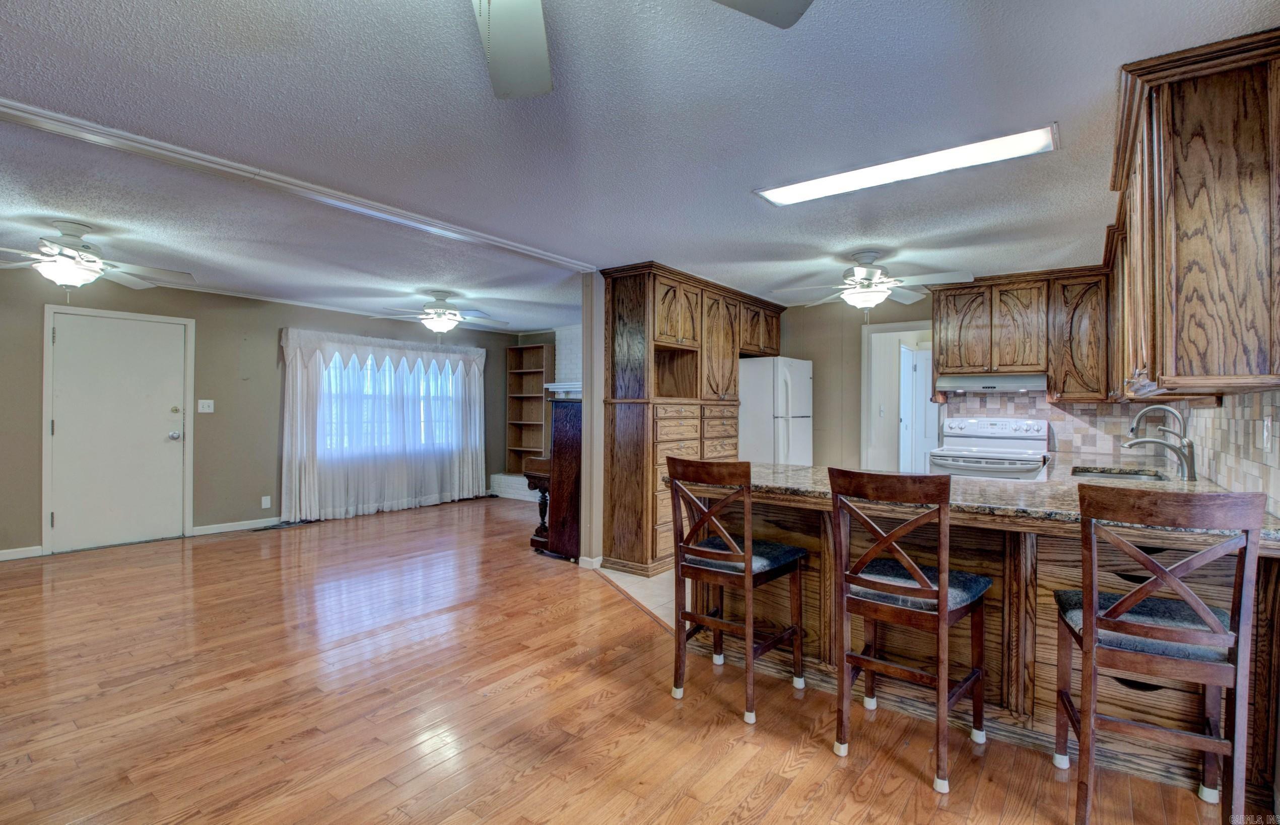 1401 E Colonel Glenn  Little Rock, AR