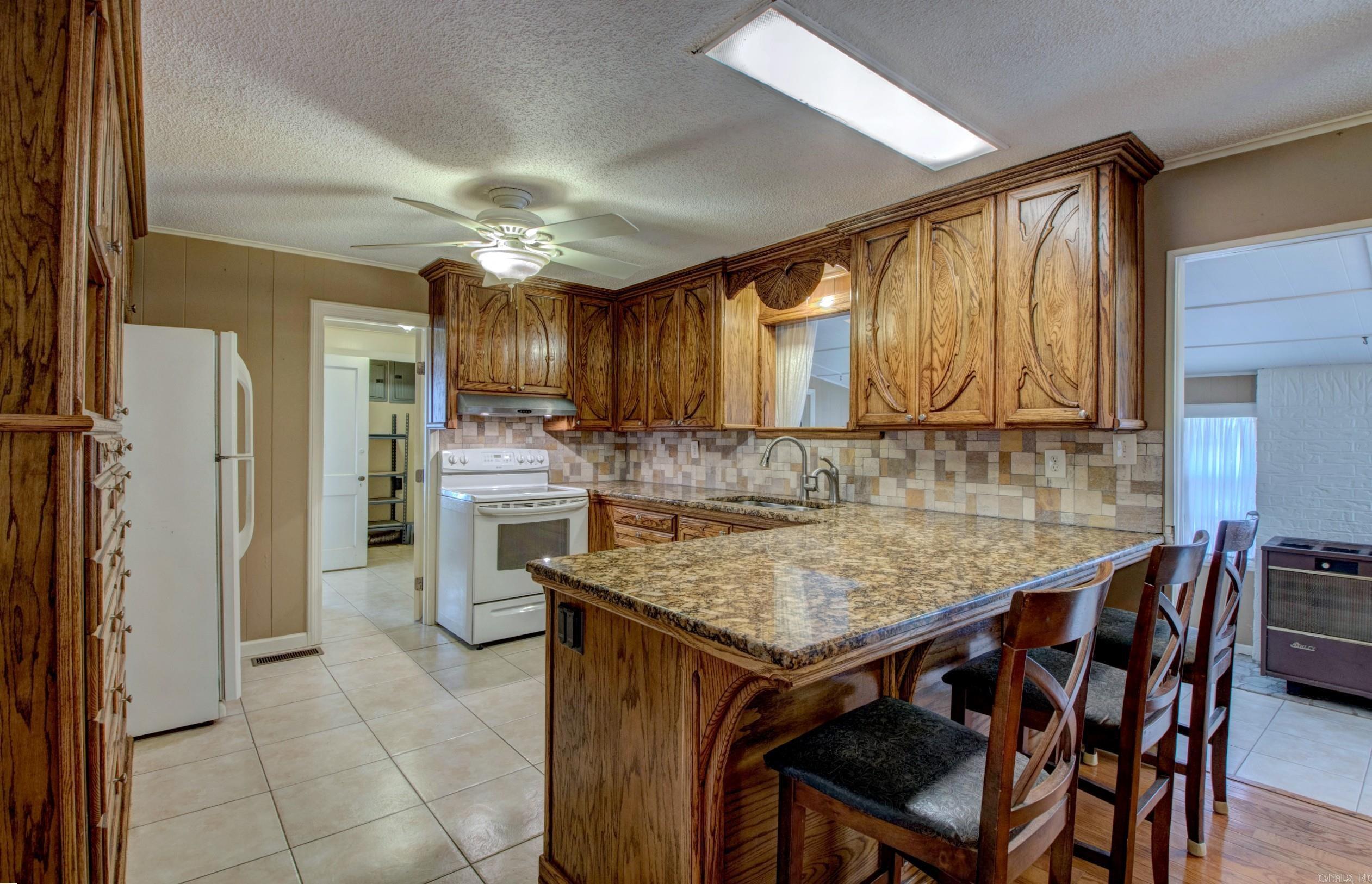 1401 E Colonel Glenn  Little Rock, AR