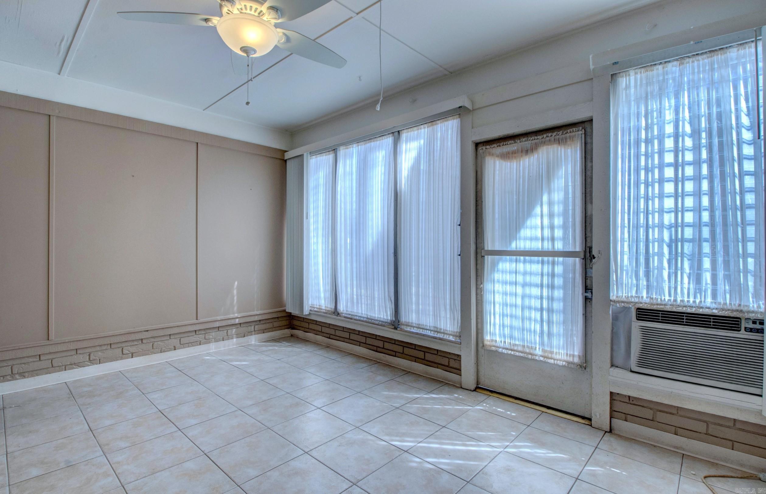 1401 E Colonel Glenn  Little Rock, AR