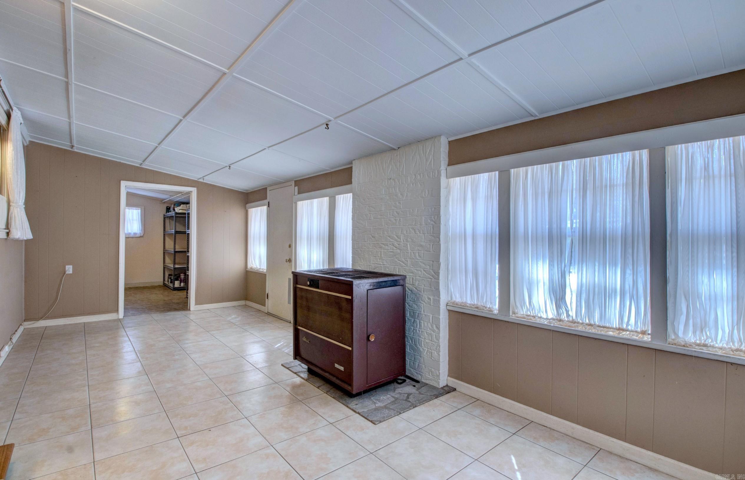 1401 E Colonel Glenn  Little Rock, AR