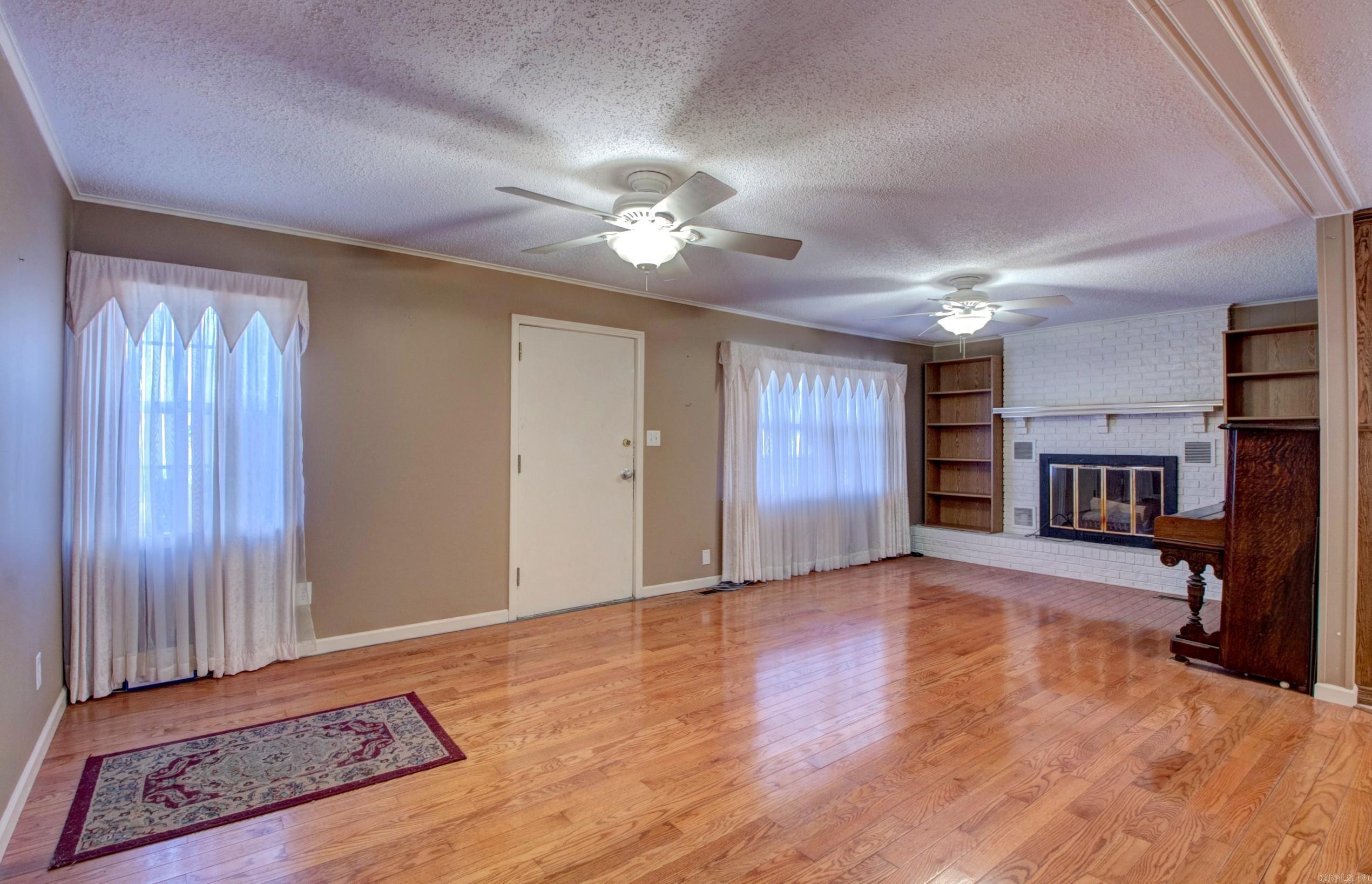 1401 E Colonel Glenn  Little Rock, AR