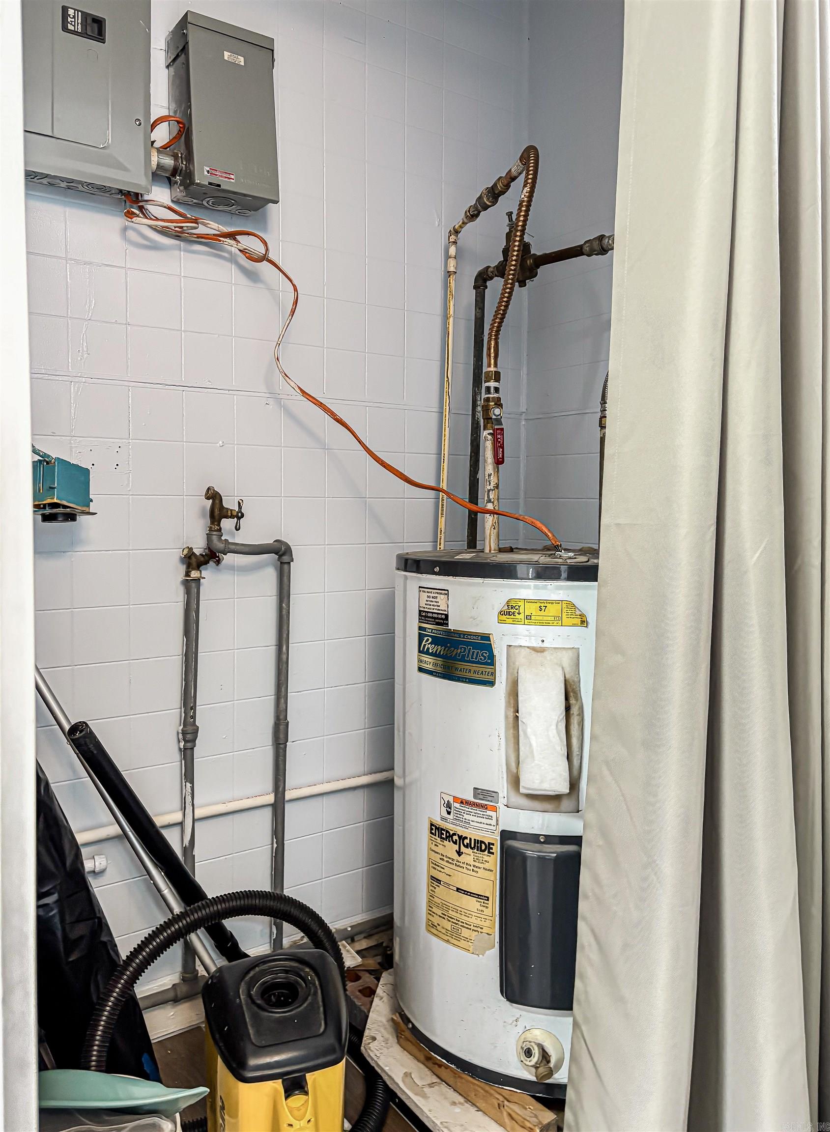 401 N College  Yellville, AR