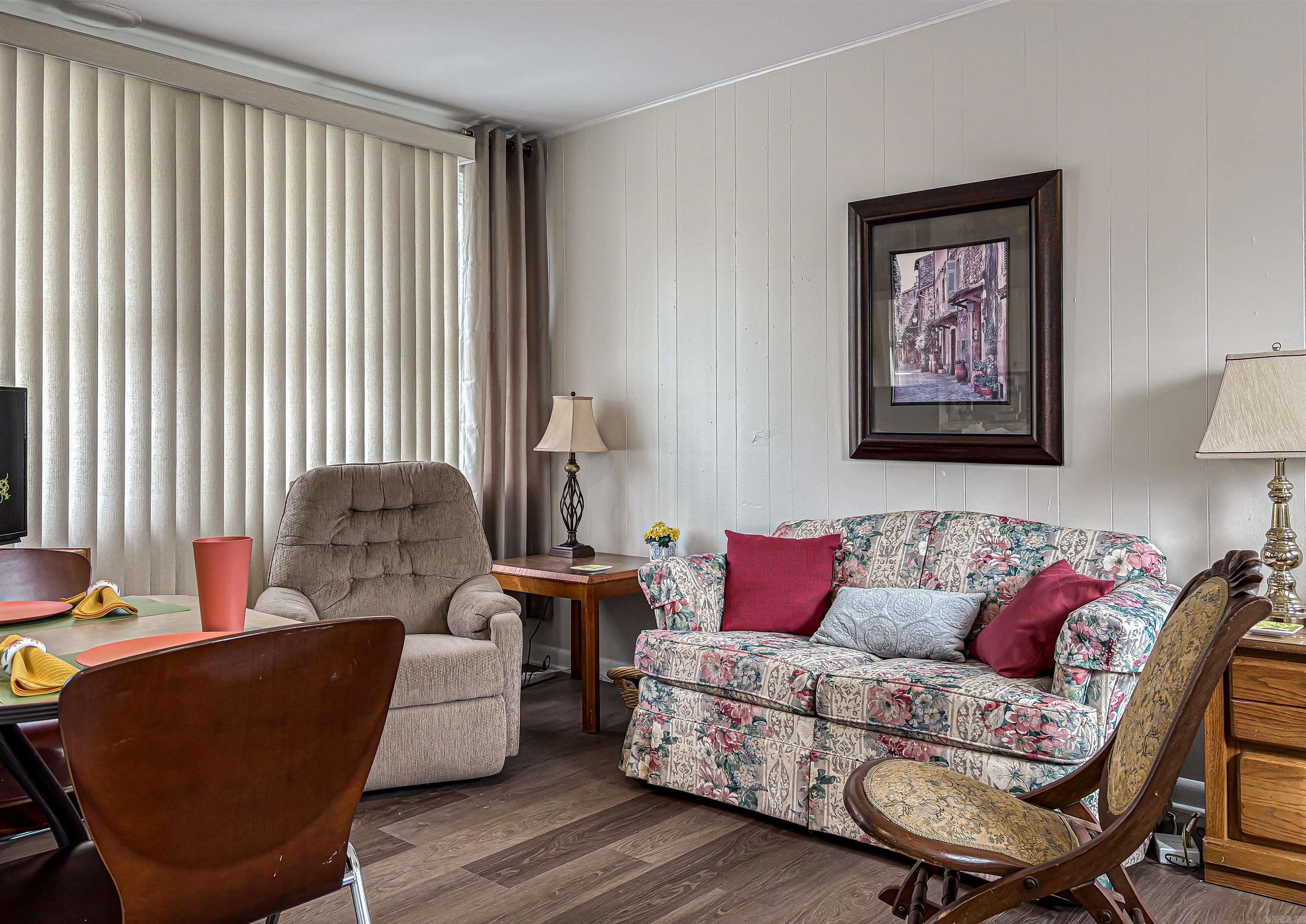 401 N College  Yellville, AR