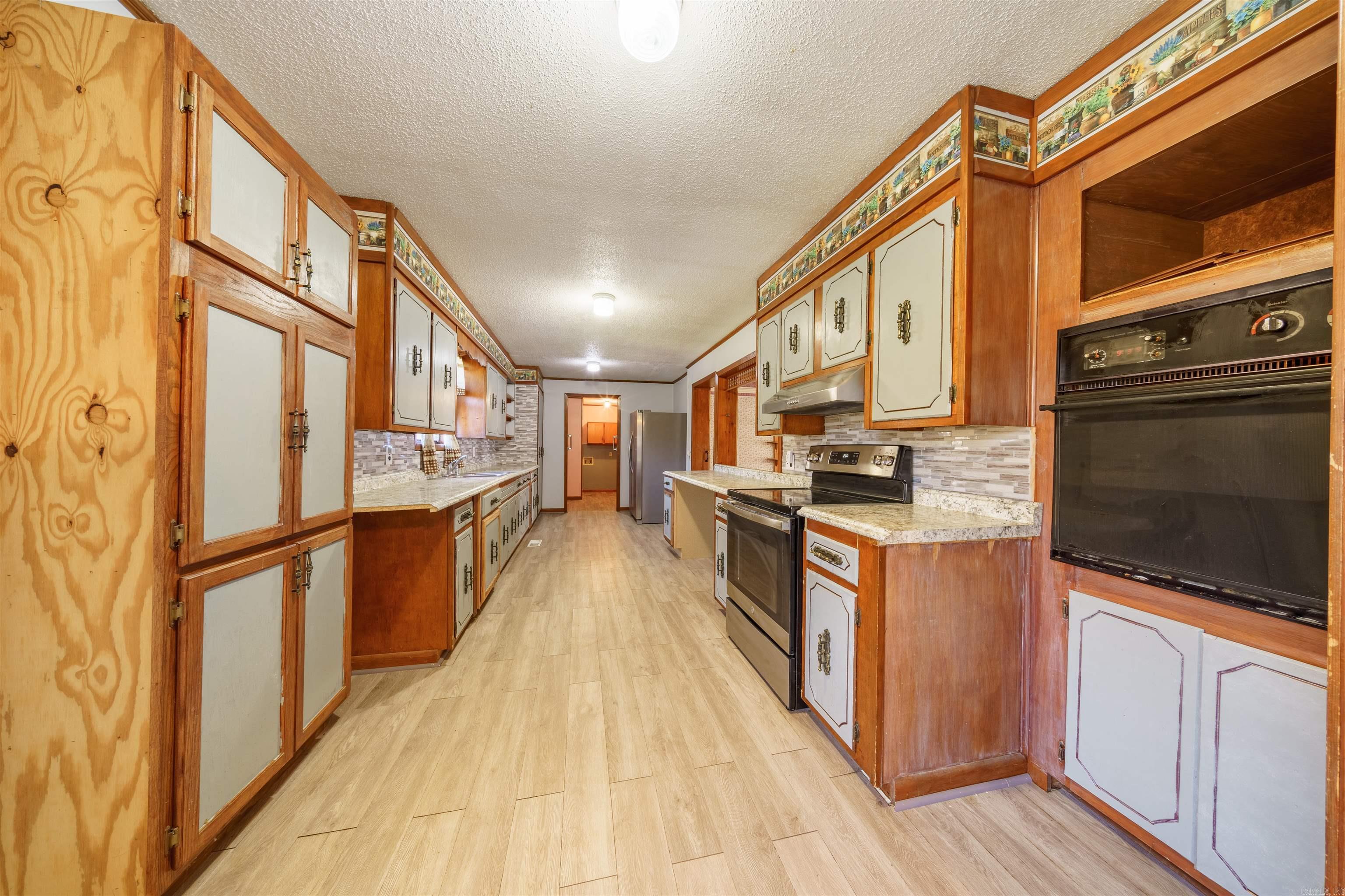 651 Golden  Cave City, AR