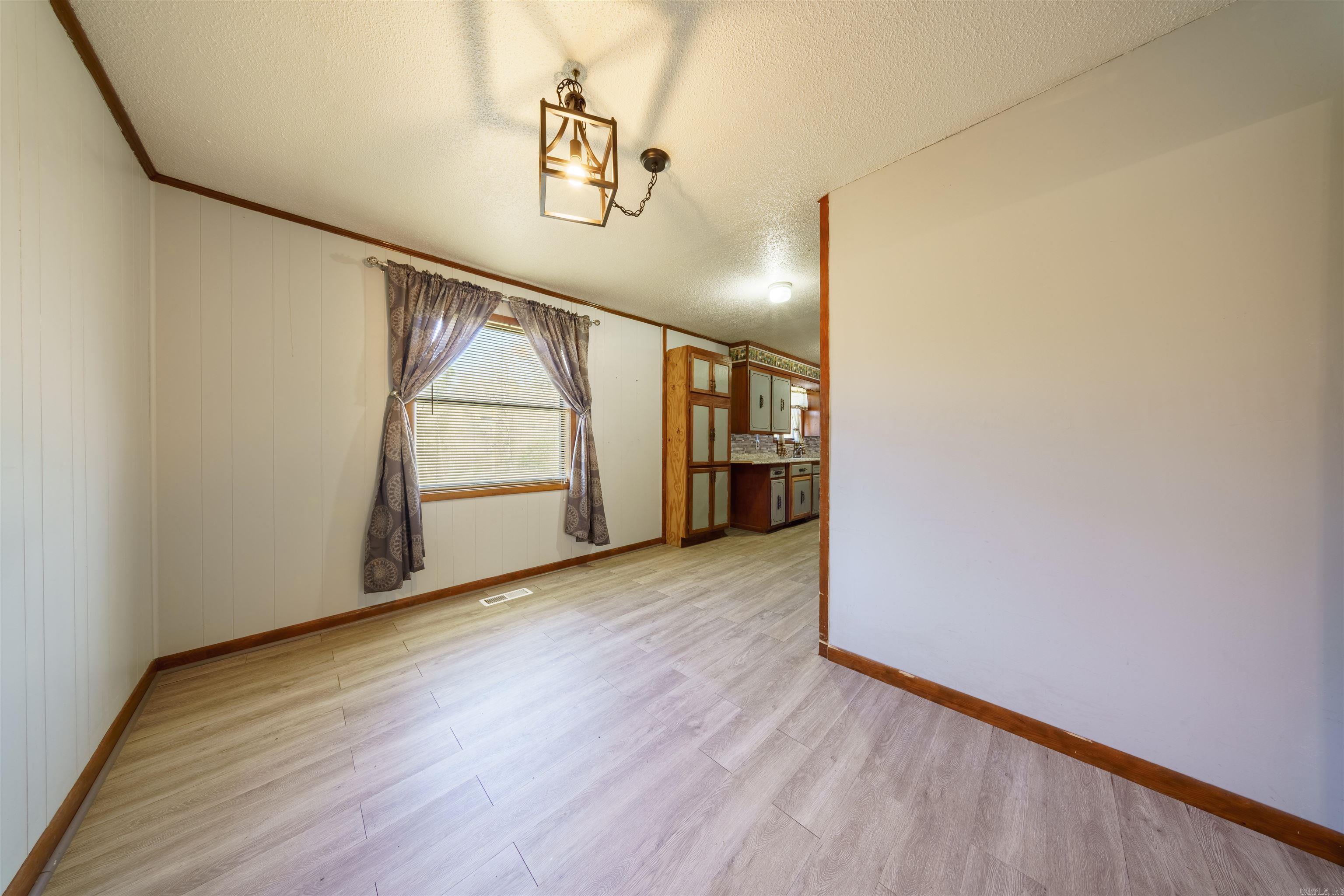 651 Golden  Cave City, AR