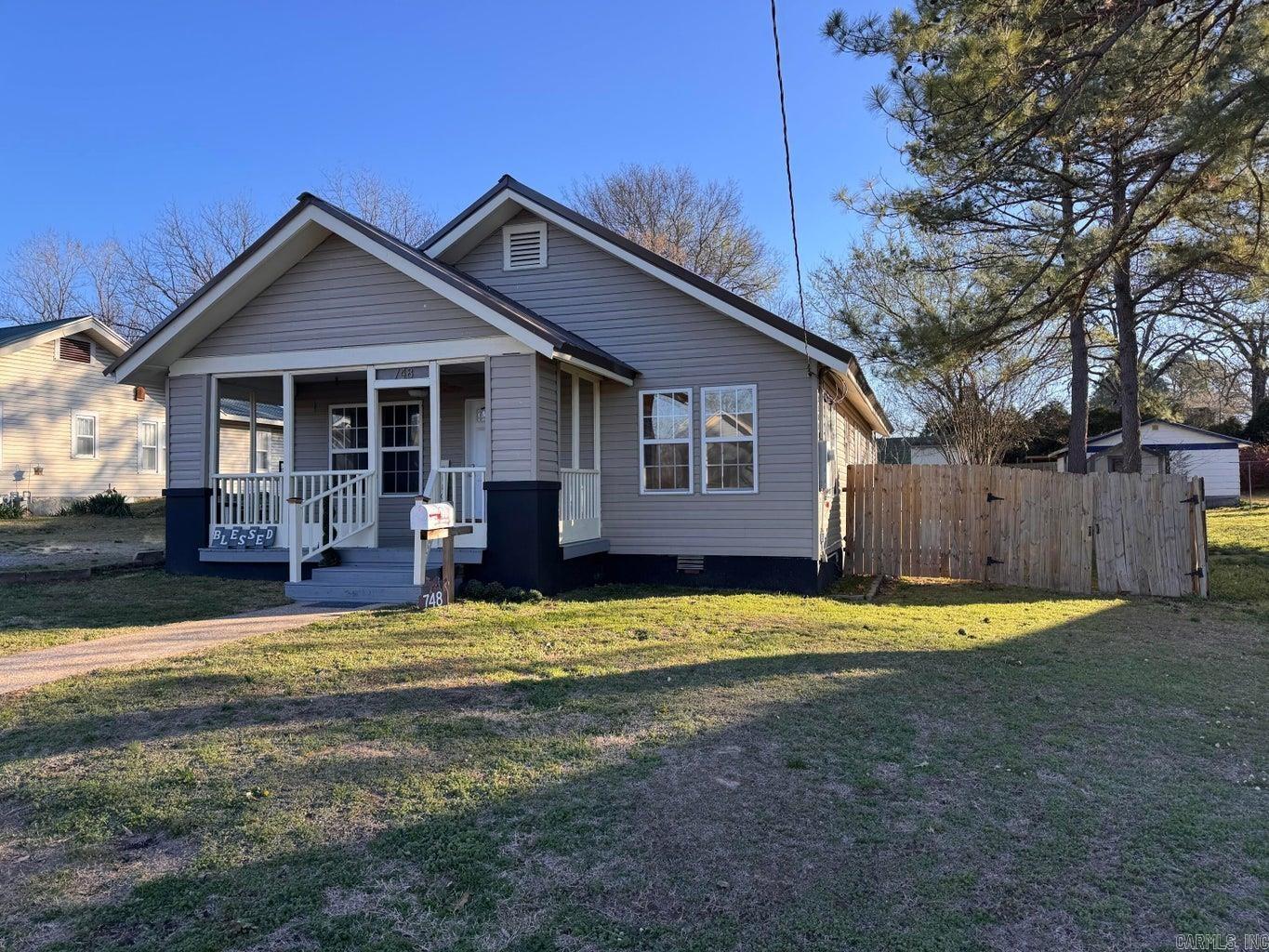 748 Brooks  Batesville, AR