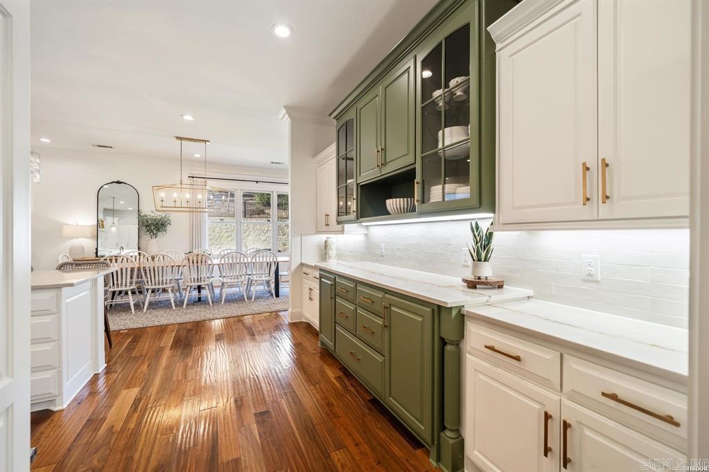 302 Oak Shores  Hot Springs, AR