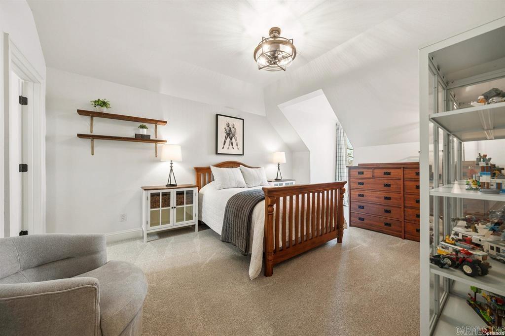 302 Oak Shores  Hot Springs, AR