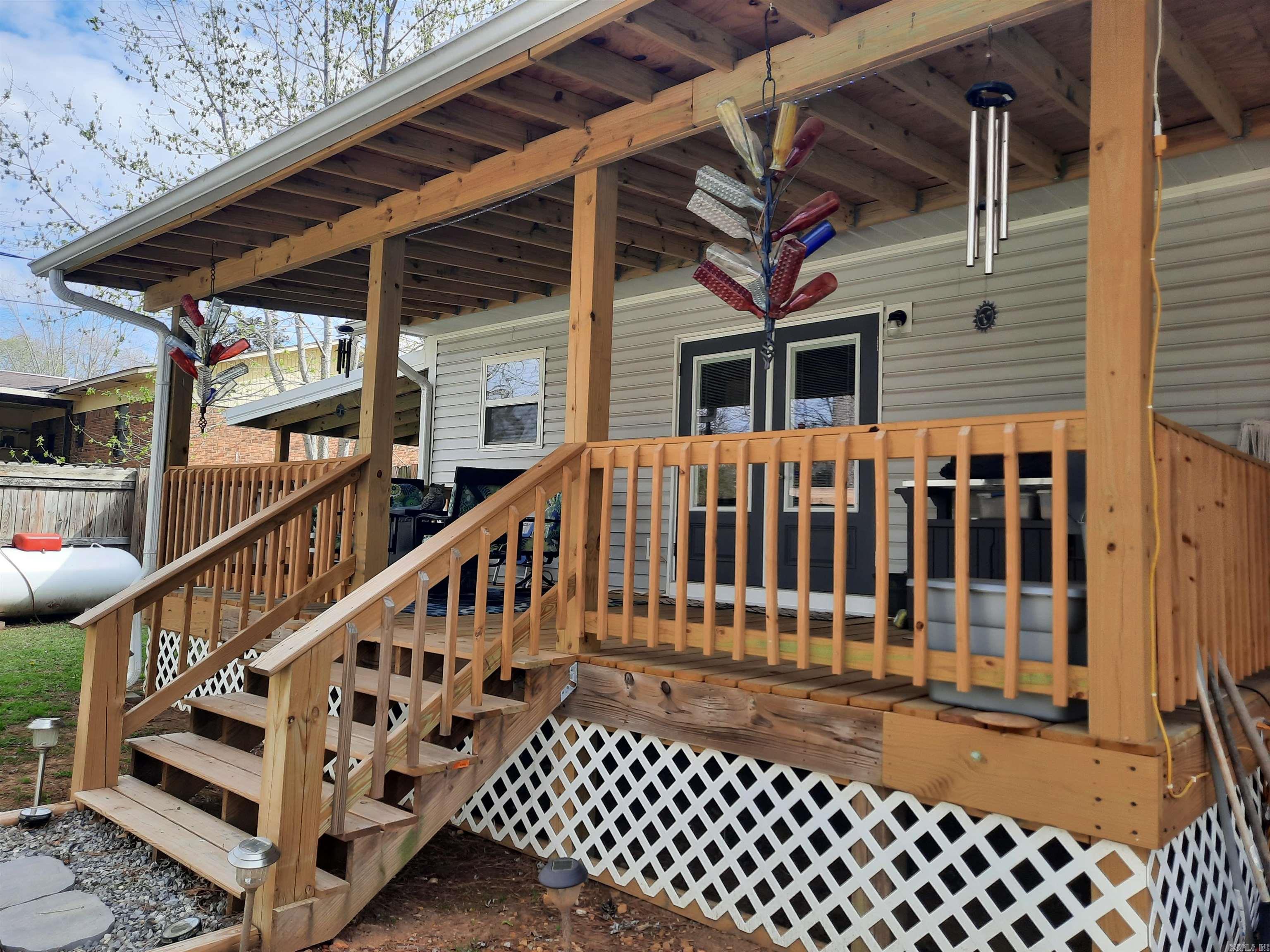 305 Stone  Mountain View, AR