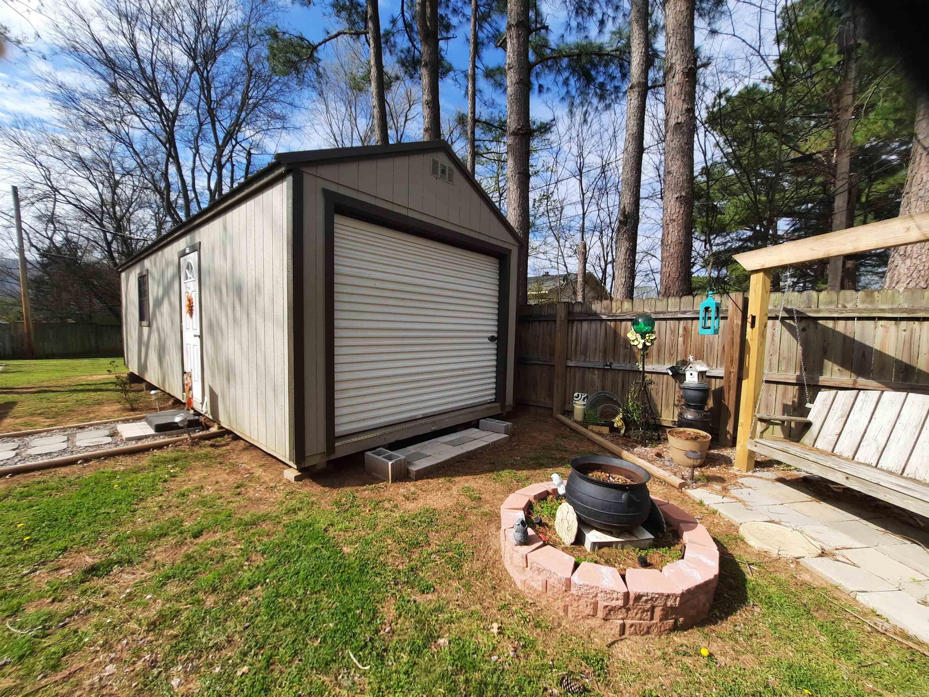 305 Stone  Mountain View, AR