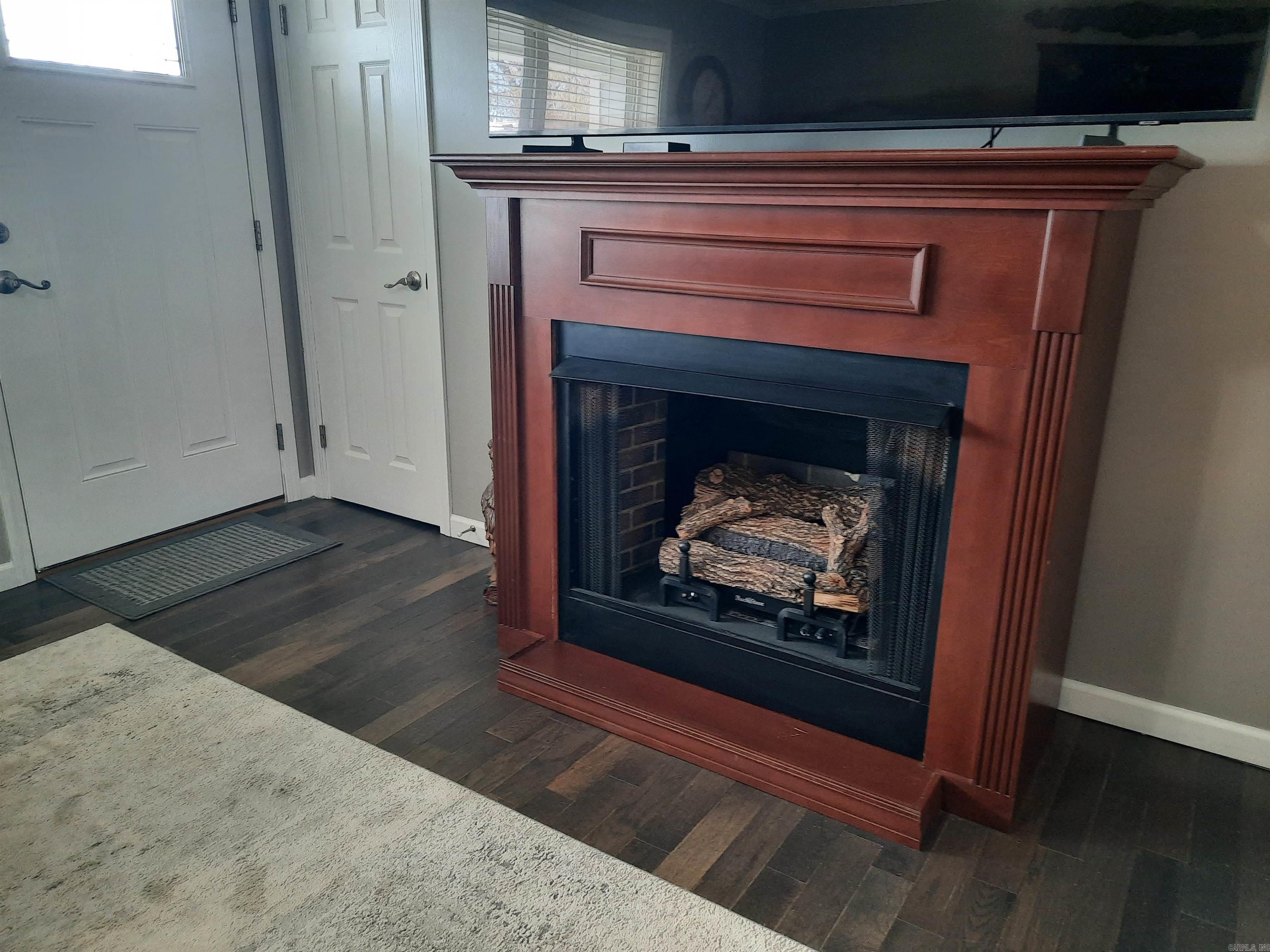 305 Stone  Mountain View, AR