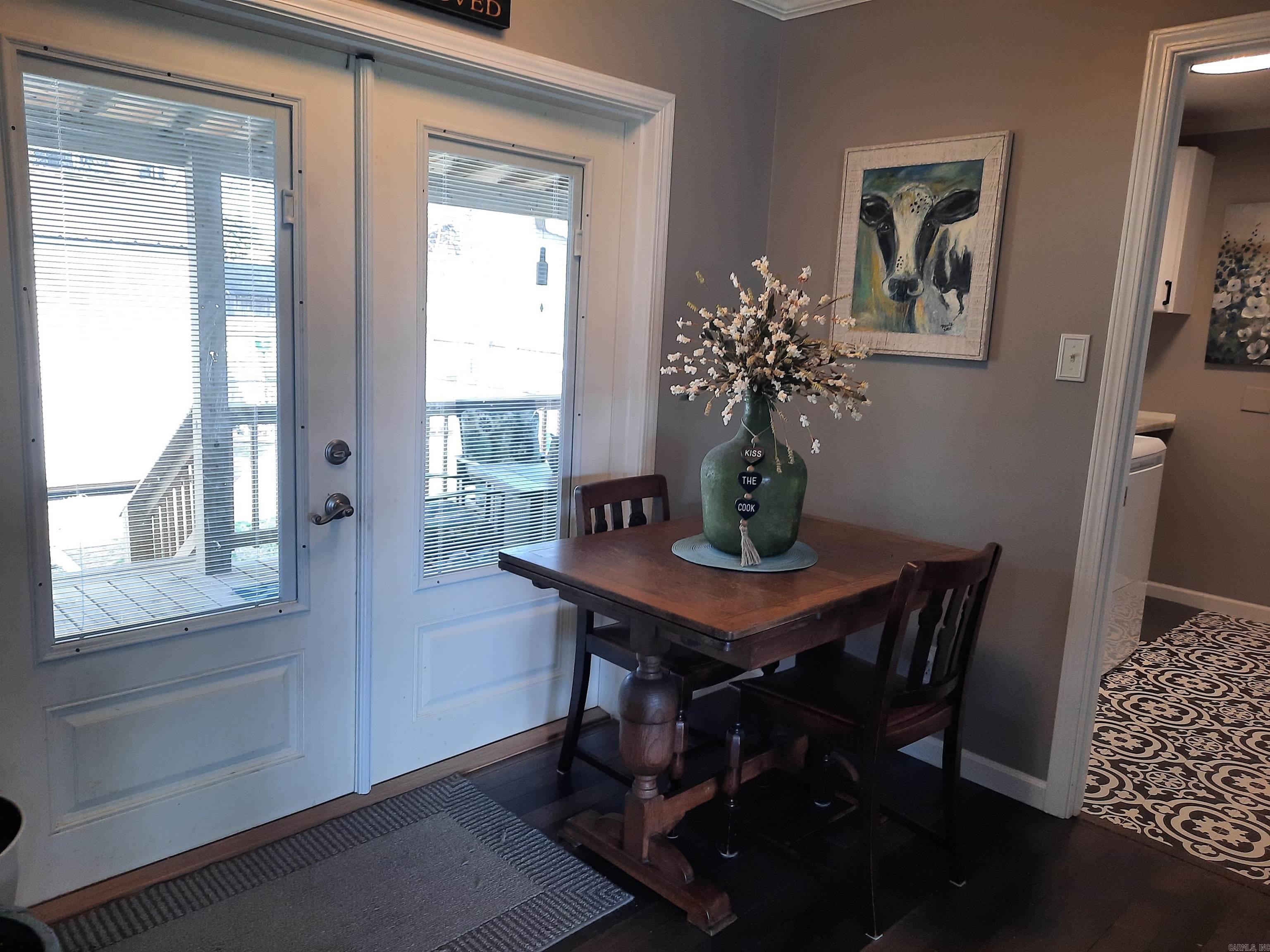 305 Stone  Mountain View, AR