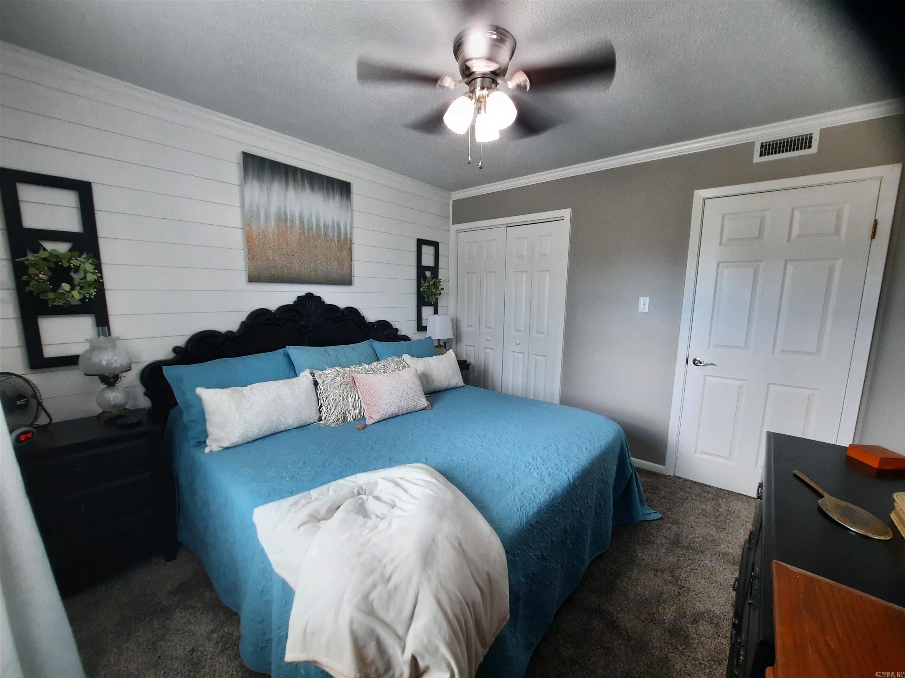 305 Stone  Mountain View, AR