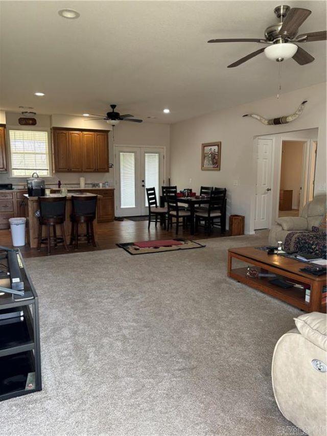 912 College  Coal Hill, AR