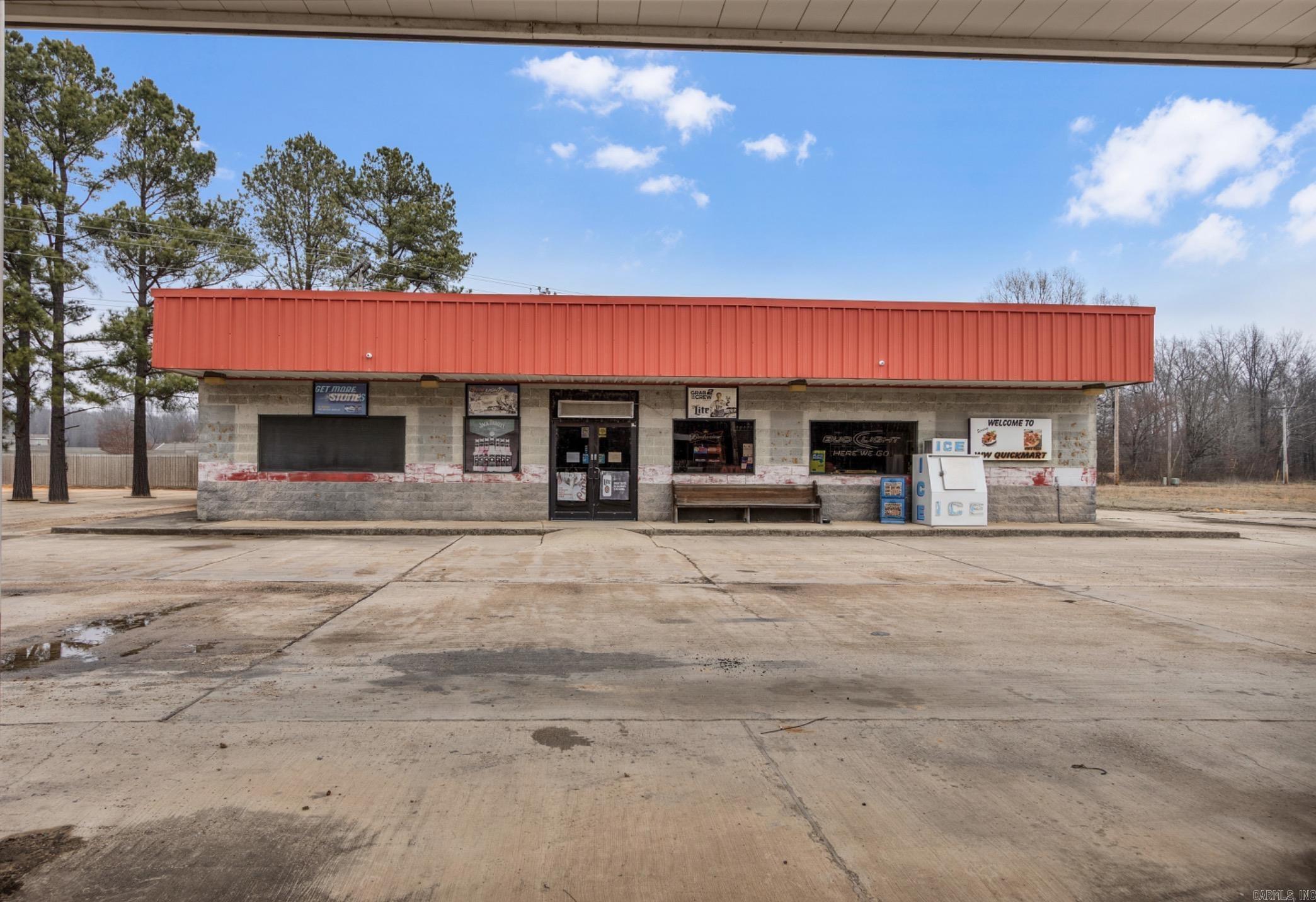 11002 Highway 135N  Lafe, AR